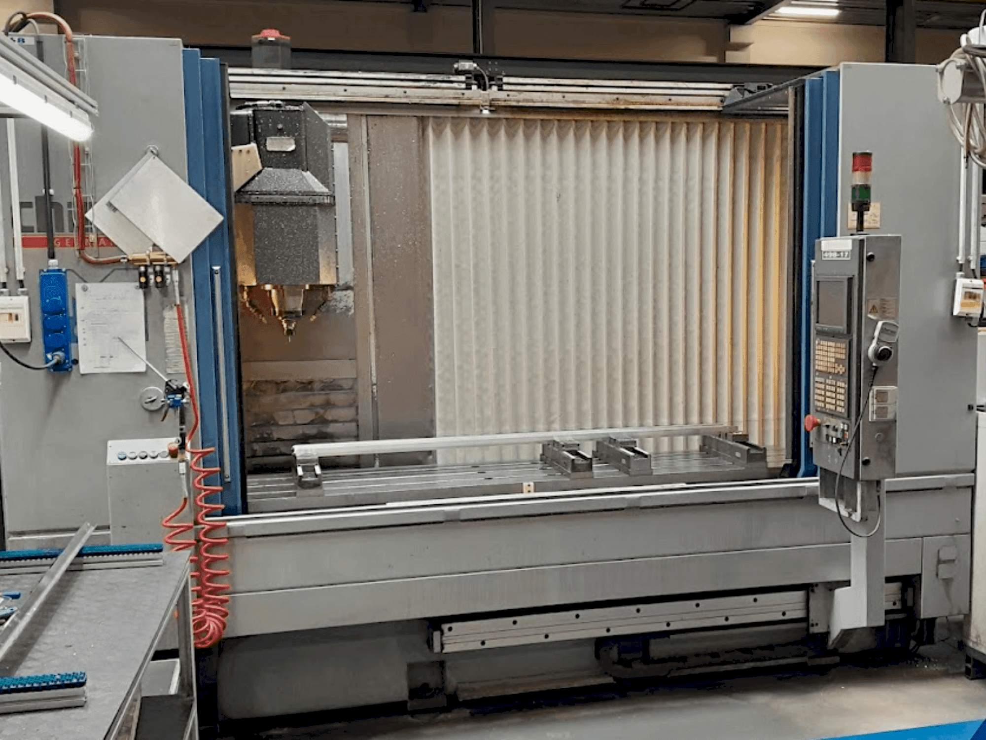 Masina CHIRON MILL 2000   eestvaade