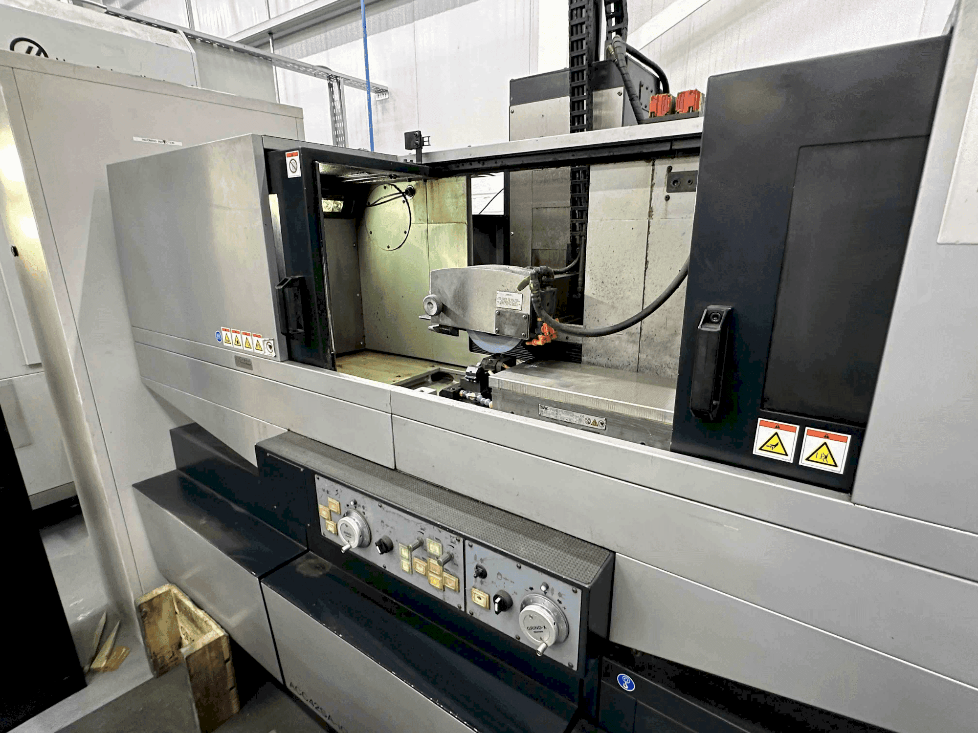 Masina OKAMOTO Grind-X ACC 42SAiQ   eestvaade