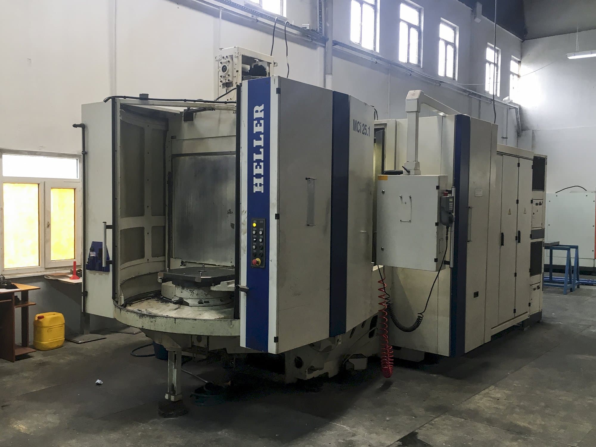 Masinavaade HELLER MCi 25   vasakult