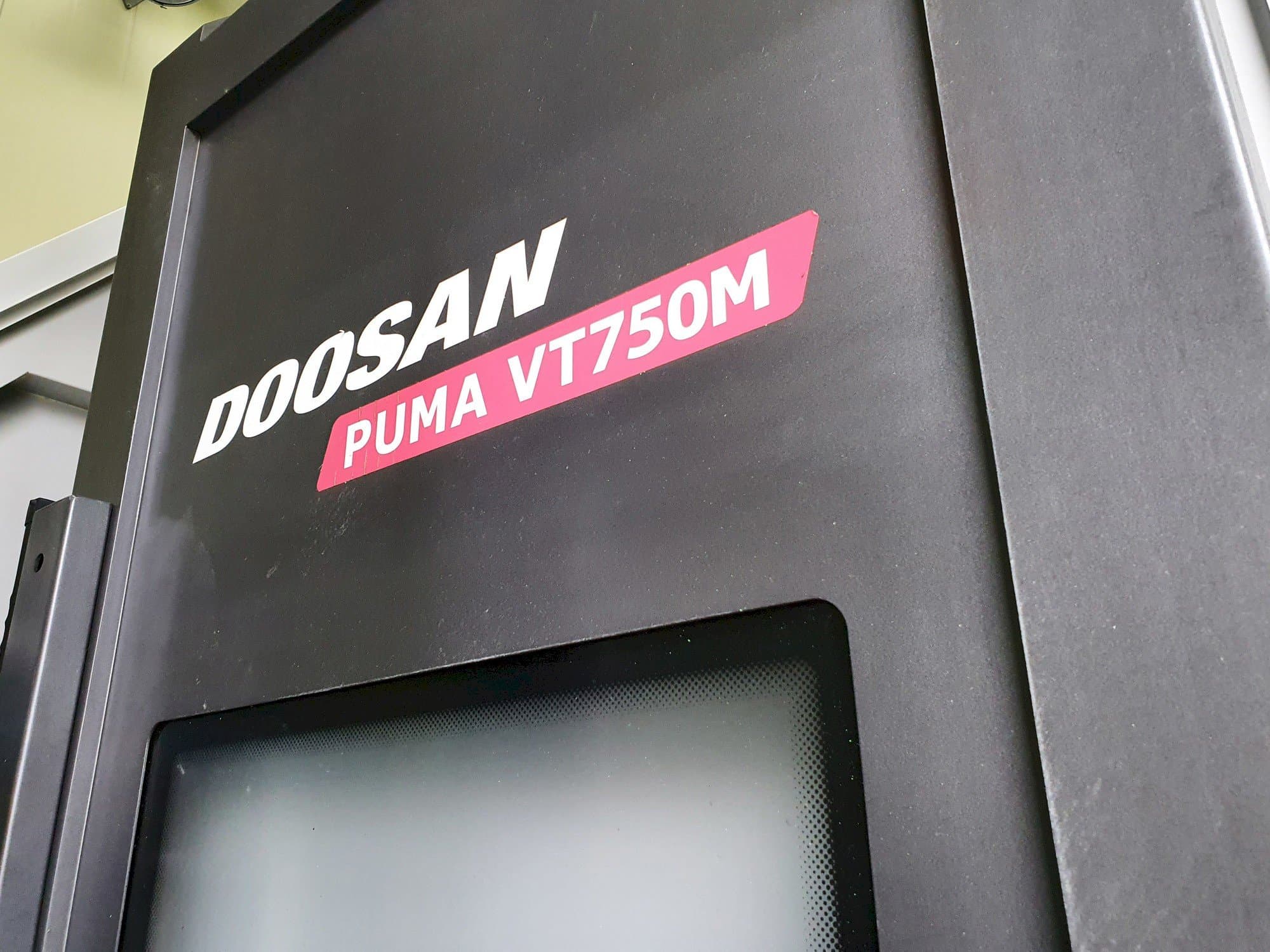 Masina Doosan PUMA VT750M   eestvaade