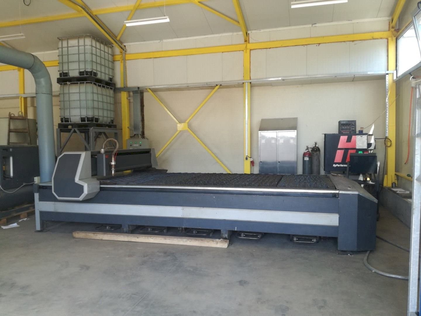 Masina HPM ITALY GV 4 x 2   eestvaade