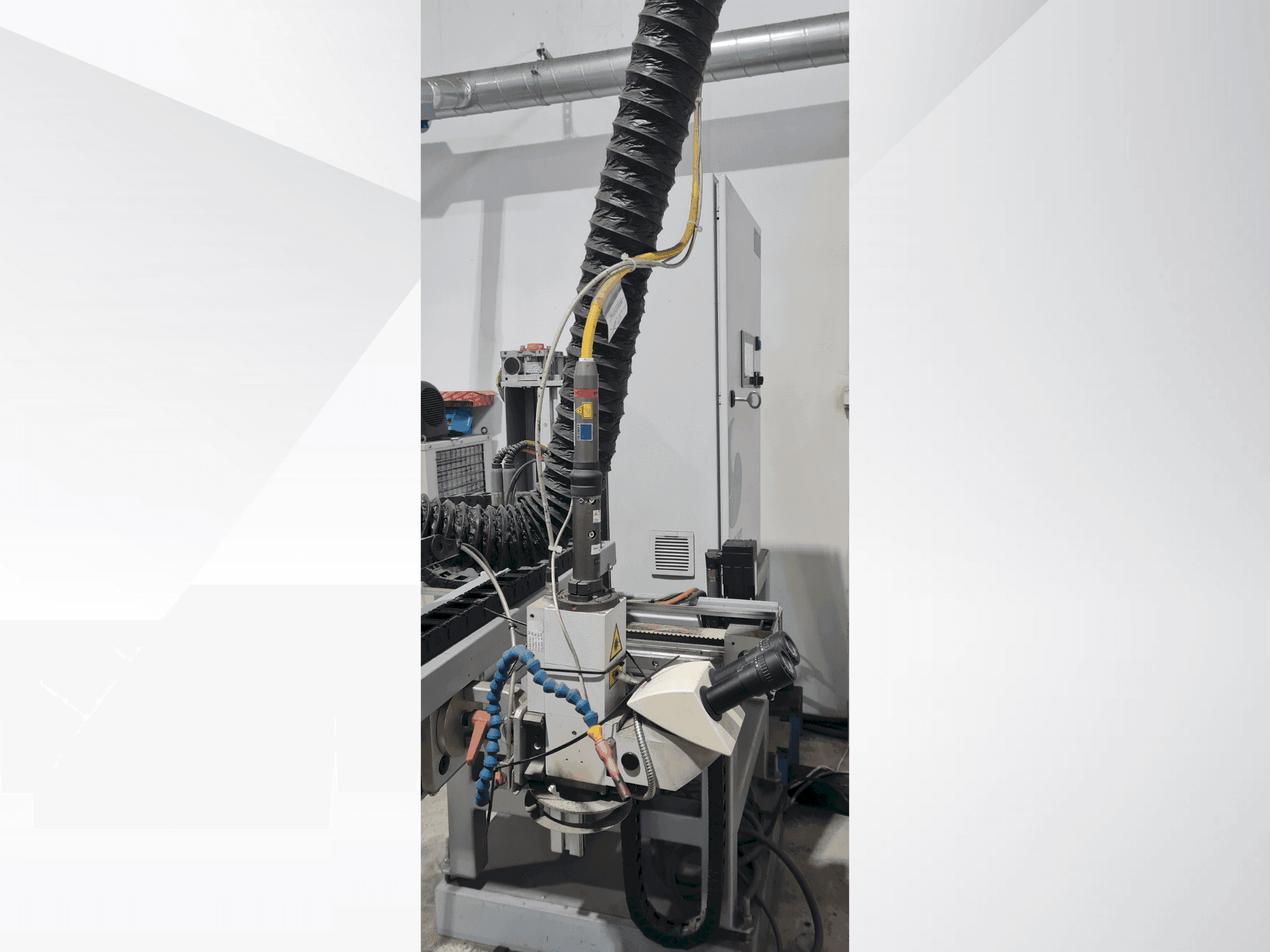 Masina TRUMPF TRUPULSE 304   eestvaade