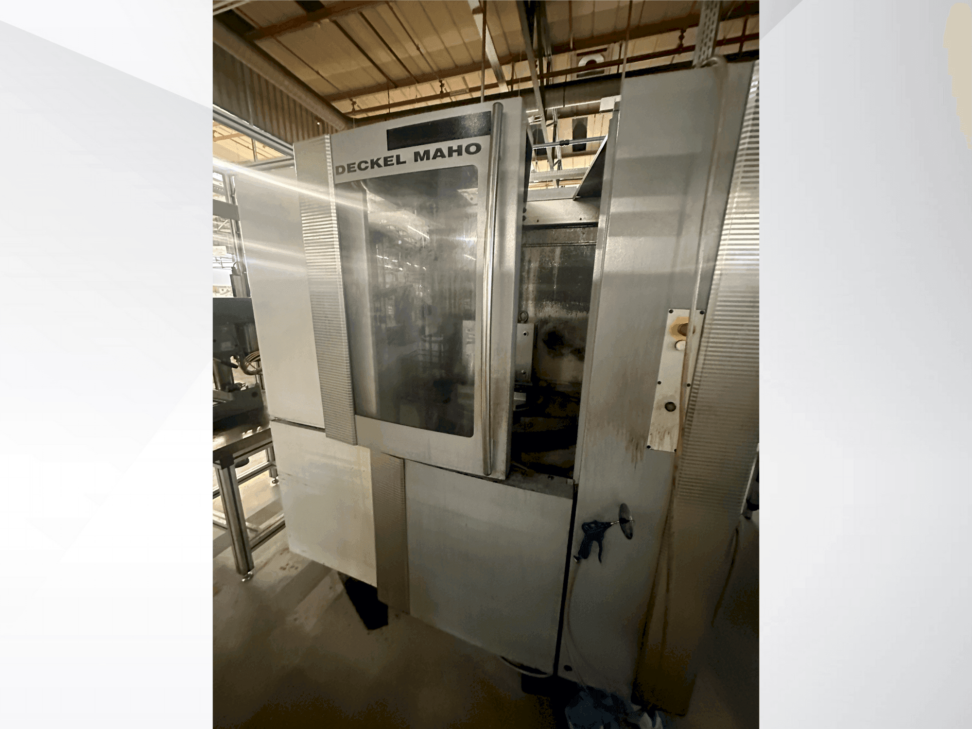 Masina DECKEL MAHO DMC 50H   eestvaade