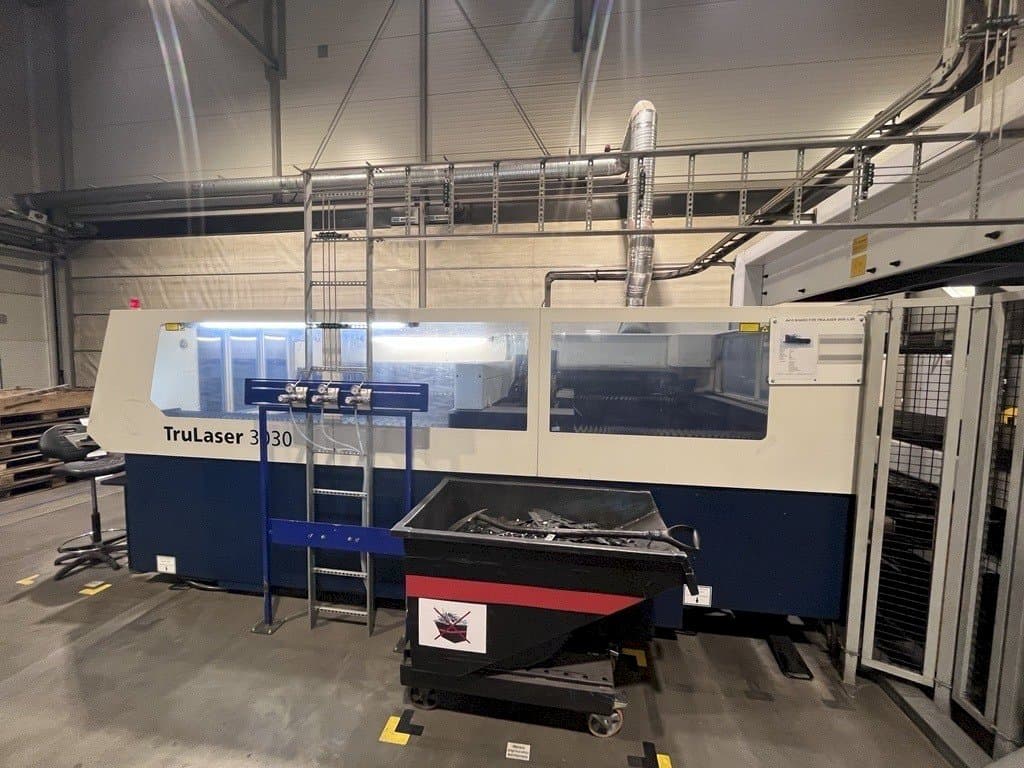 Masina TRUMPF TruLaser 3030 L30   eestvaade