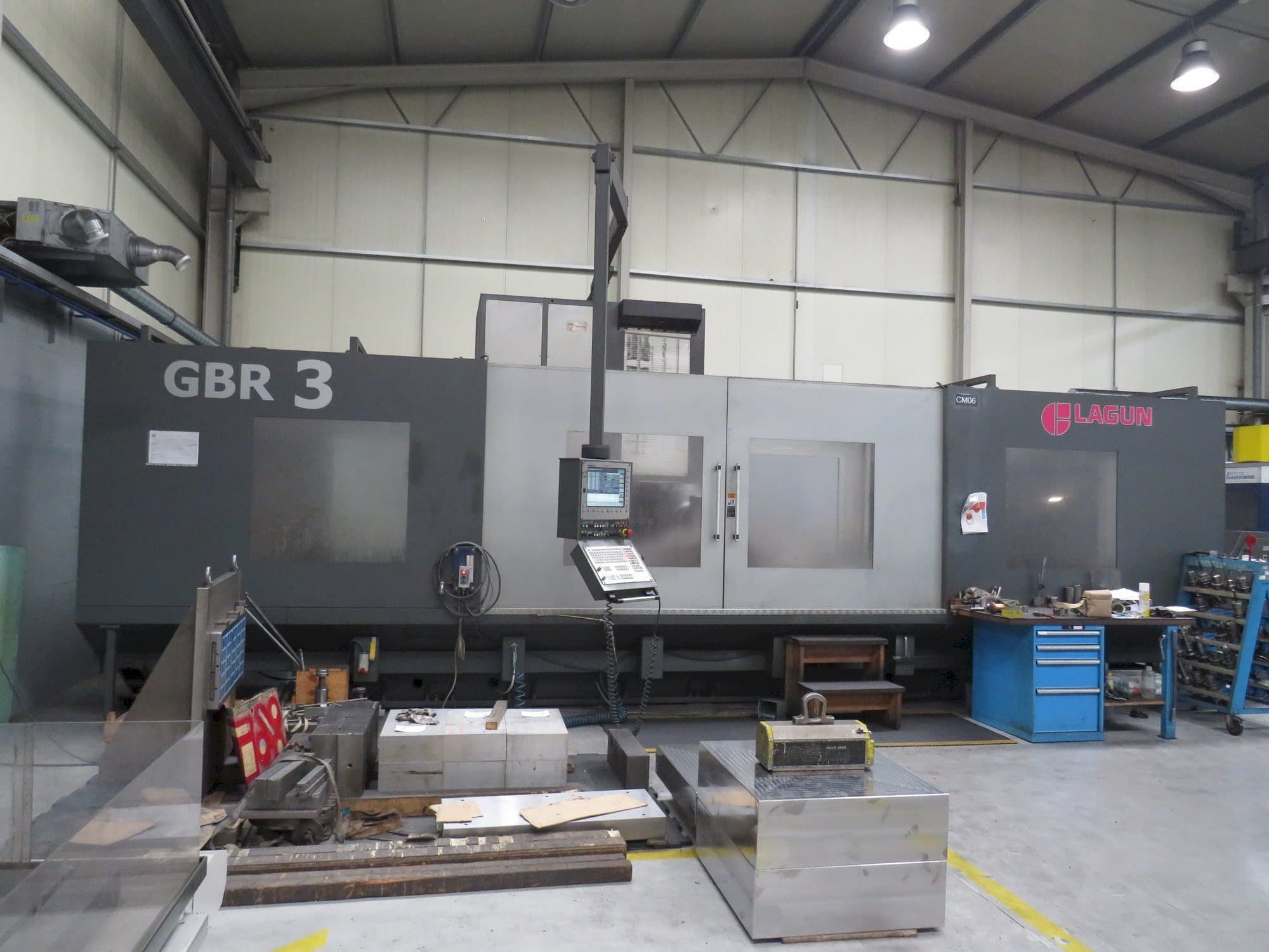 Masina LAGUN GBR3 eestvaade