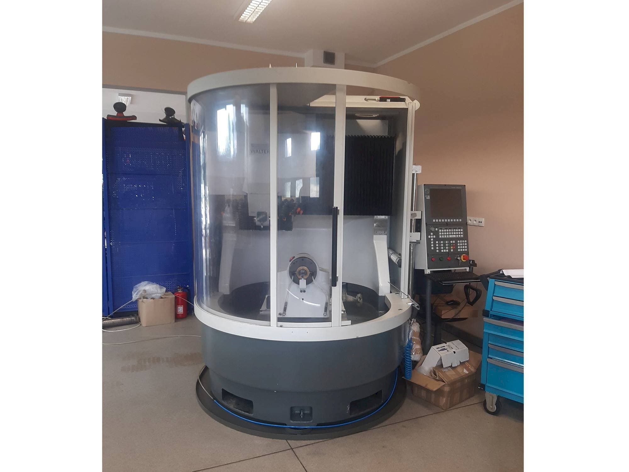 Masina Walter    eestvaade