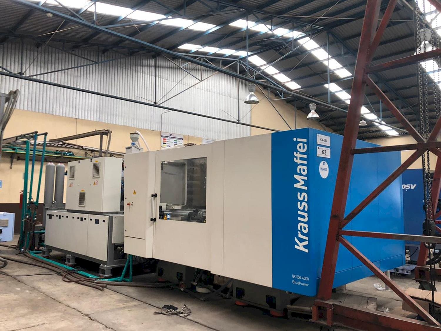 Masina Krauss Maffei 550-4300 GX   eestvaade