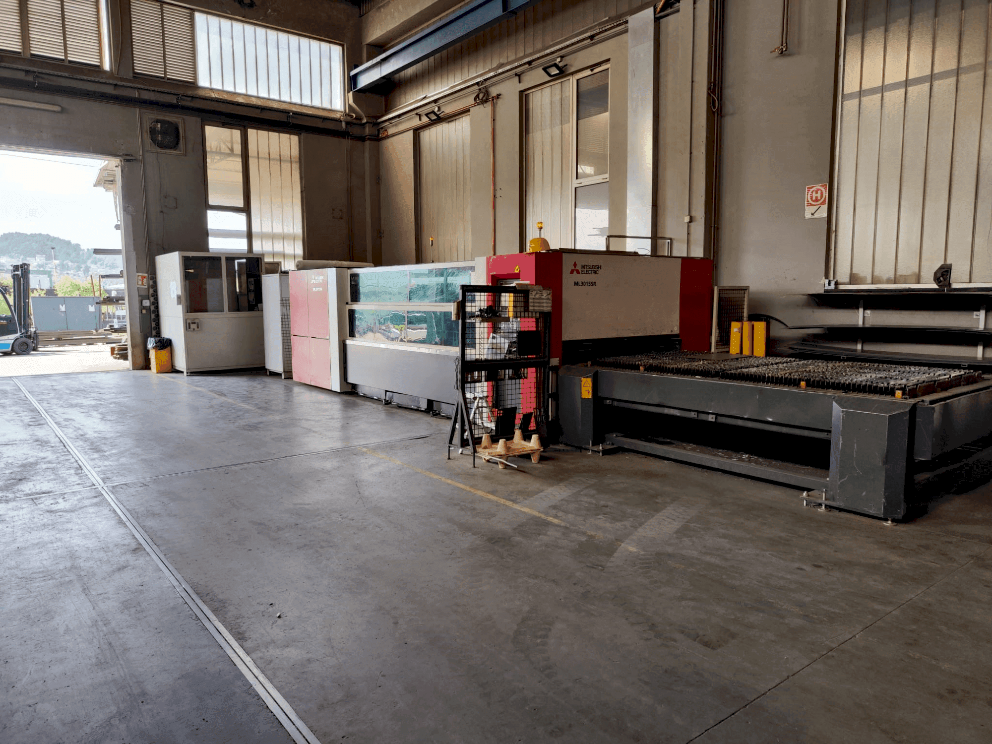 Masina Mitsubishi ML 3015 SR   eestvaade