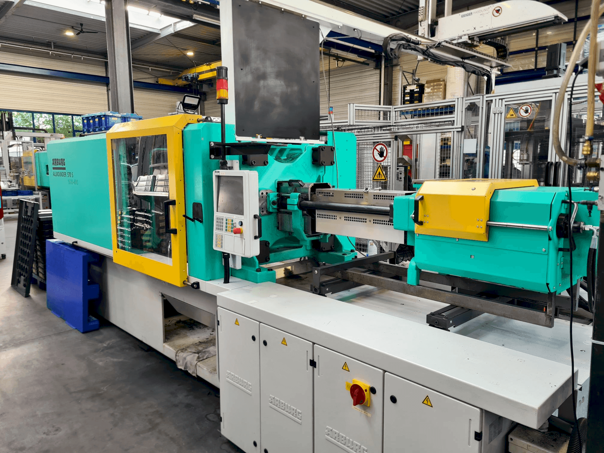 Masina Arburg Allrounder 570S 1600-400   eestvaade