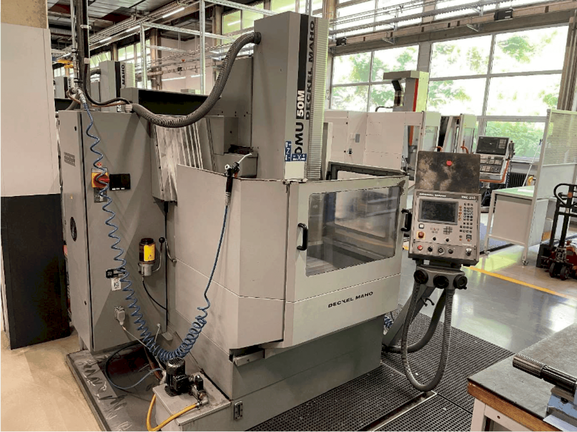 Masina DECKEL DMU 50   eestvaade