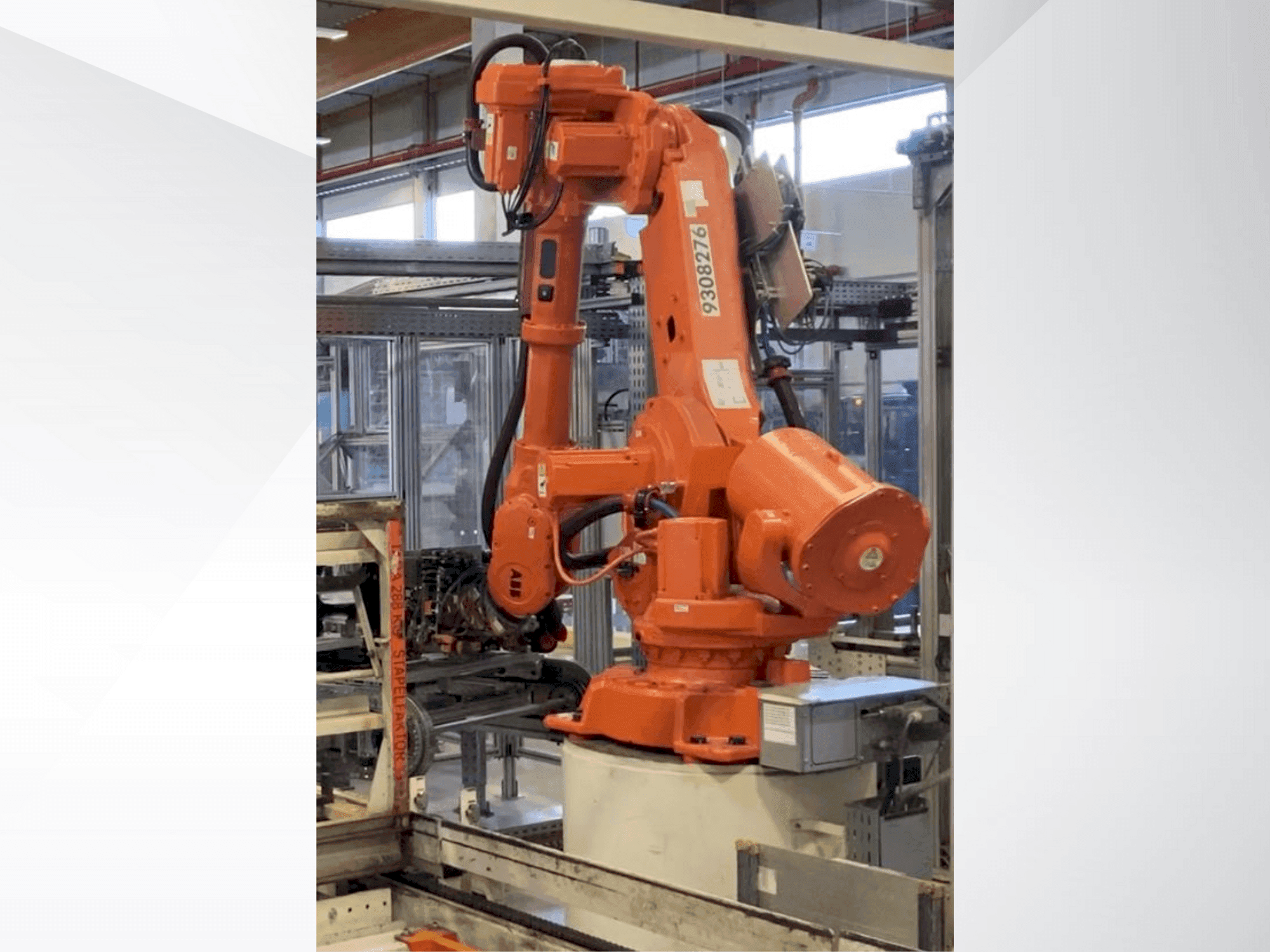 Masina ABB IRB 6640-130/320   eestvaade