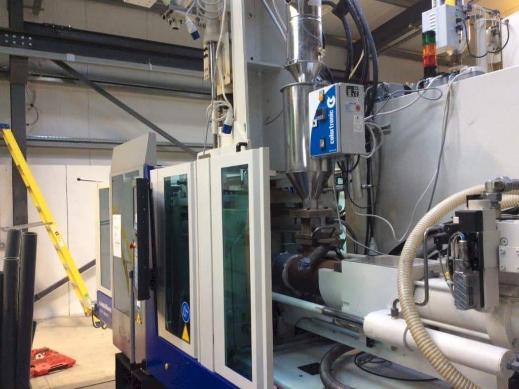 Masina Krauss Maffei 80-180-55 CX V   eestvaade