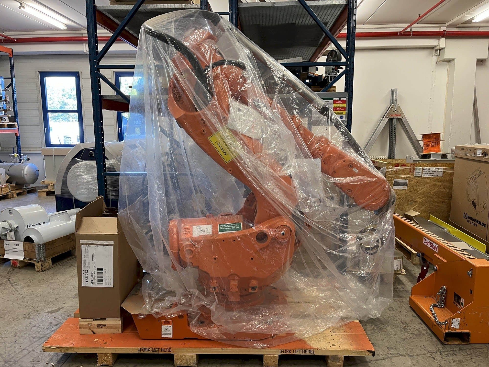 Masina ABB IRB 6600 M2004   eestvaade