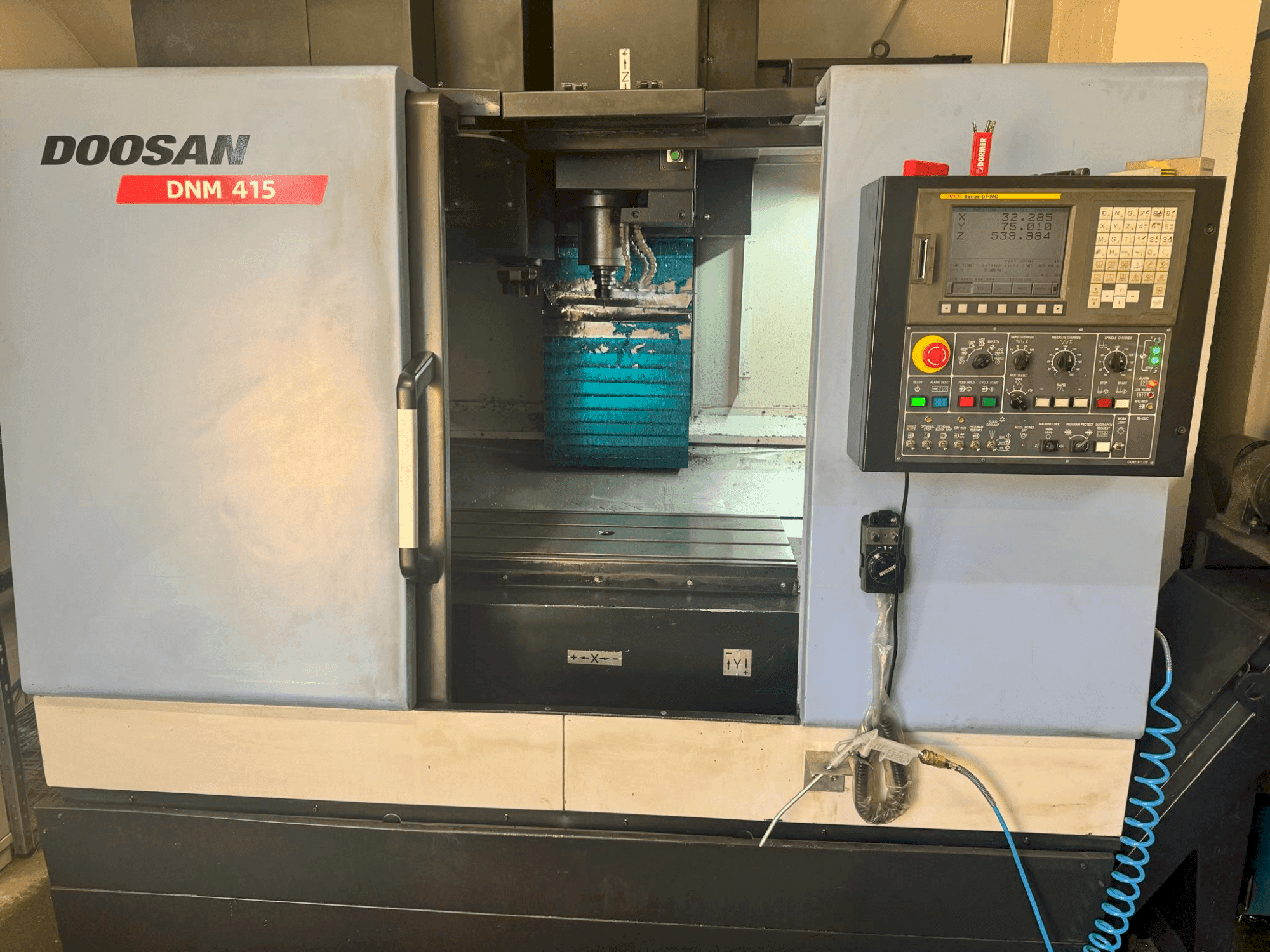 Masina DOOSAN DNM 415   eestvaade
