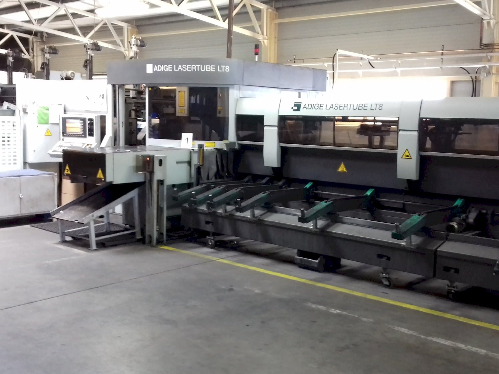 Masina ADIGE LT 8 eestvaade