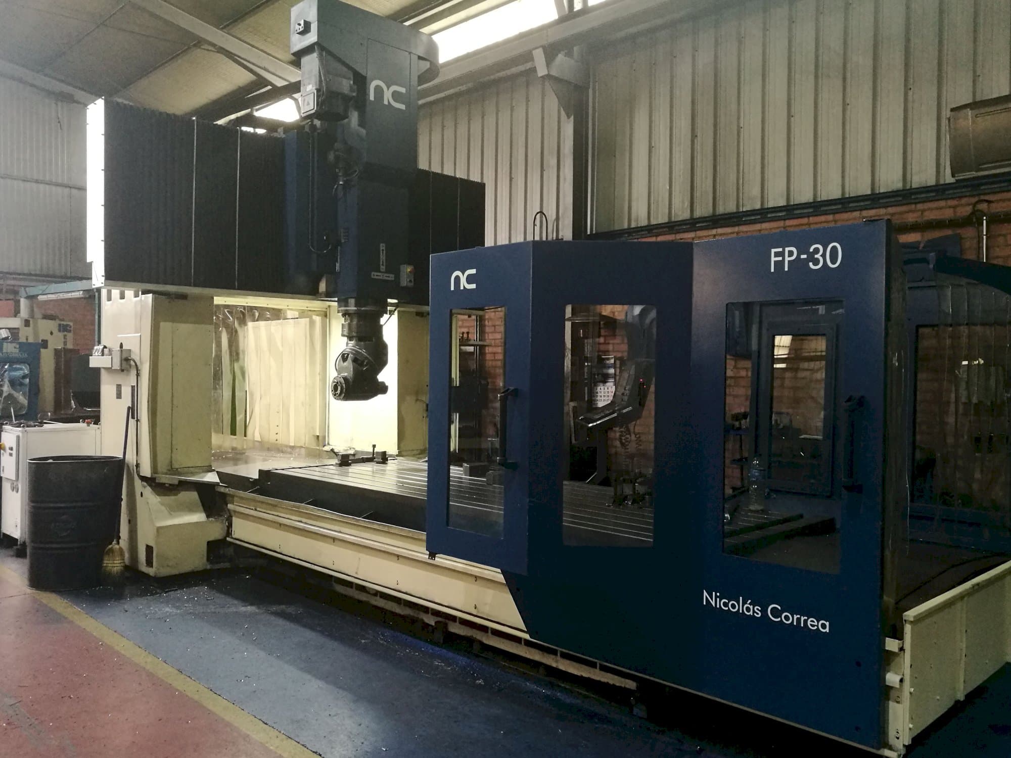 Masinavaade Correa FP 30/35 paremalt