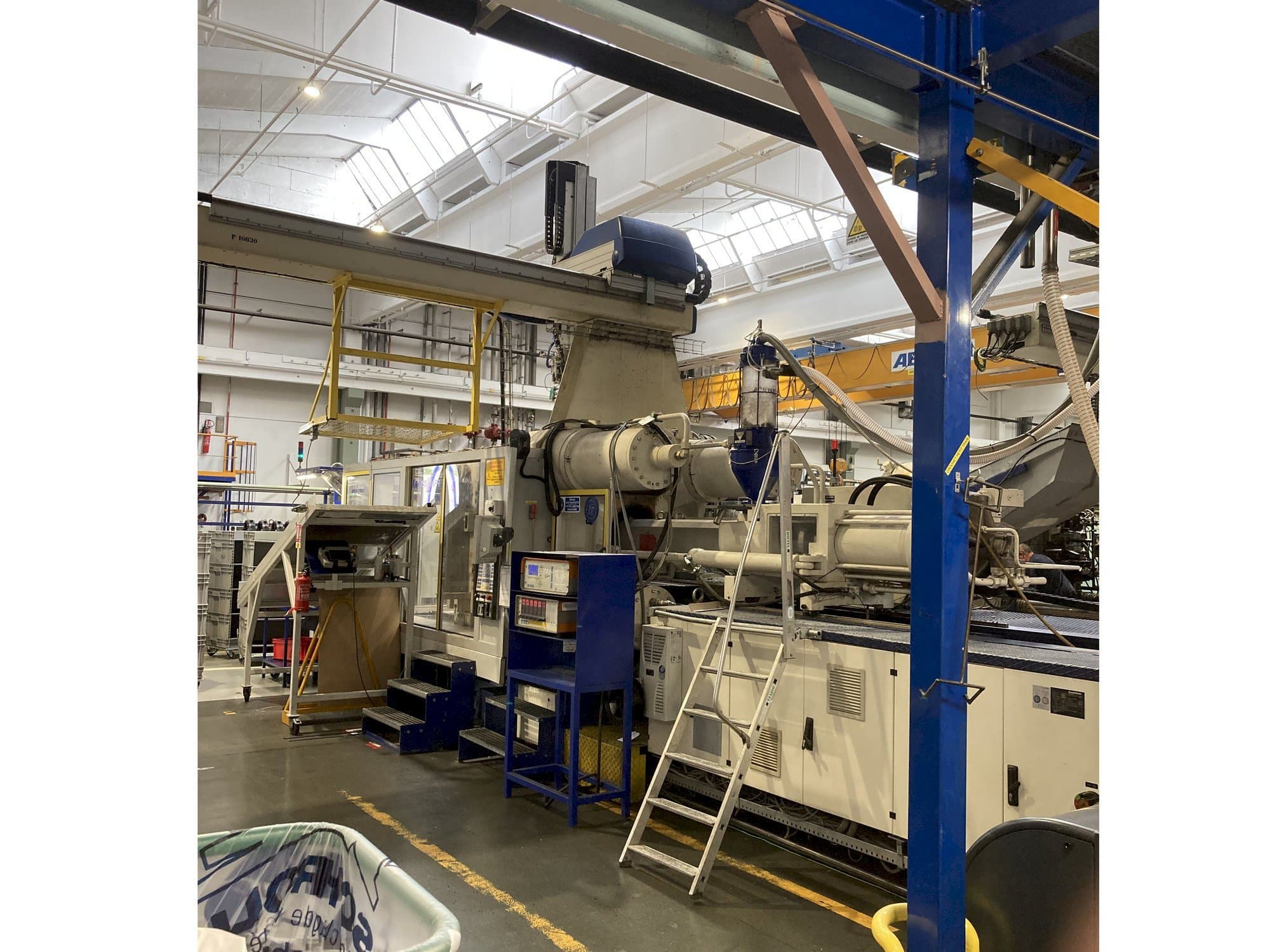 Masina Krauss Maffei 650 – 2700 C1   eestvaade