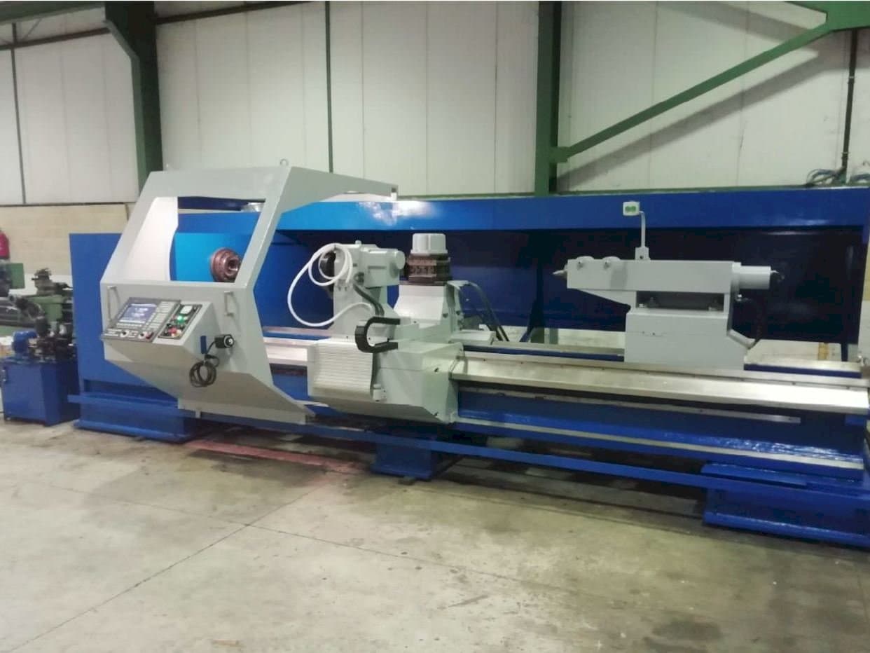 Masina Gurutzpe A-1000 eestvaade