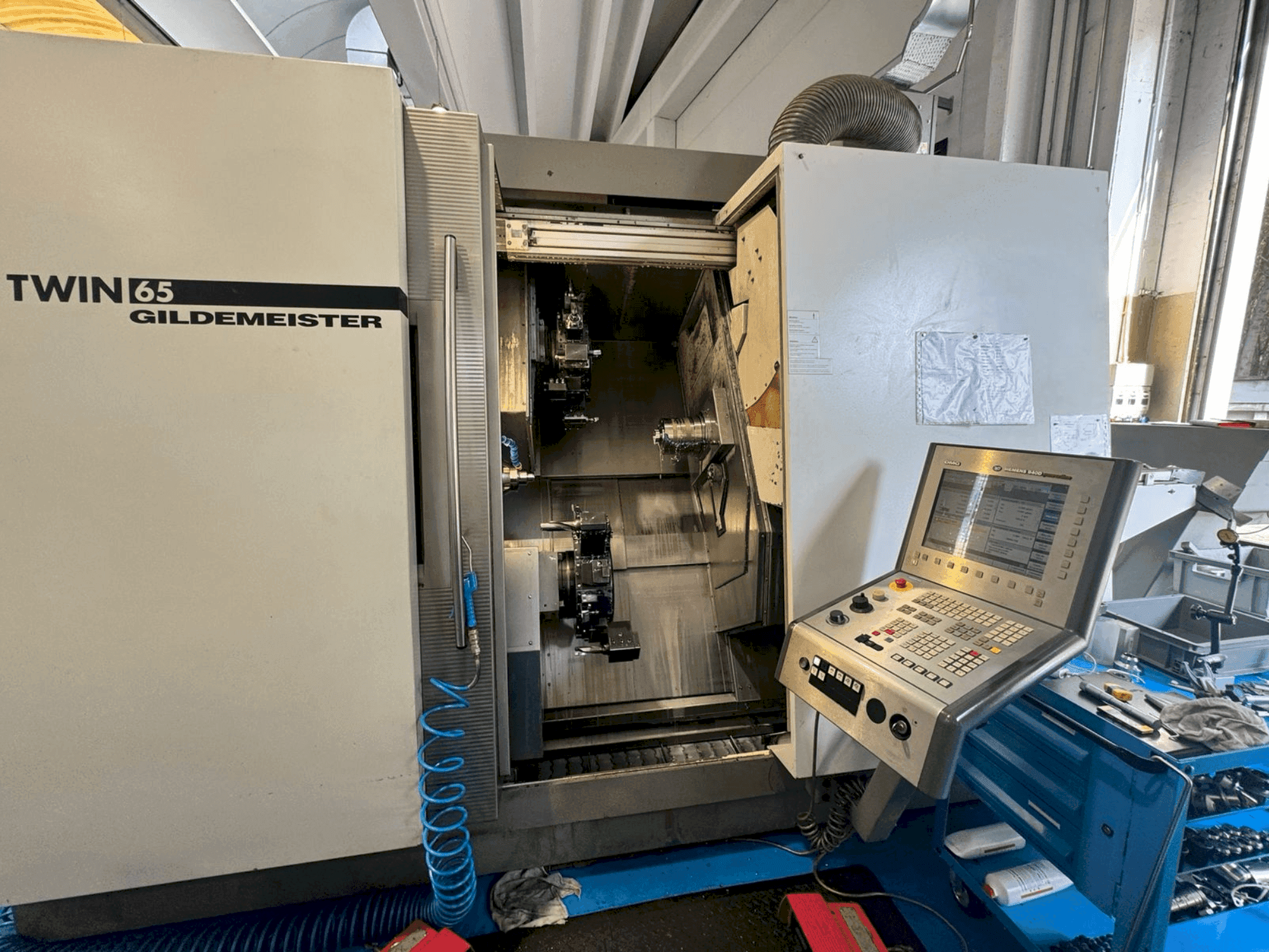 Masina Gildemeister Twin 65   eestvaade