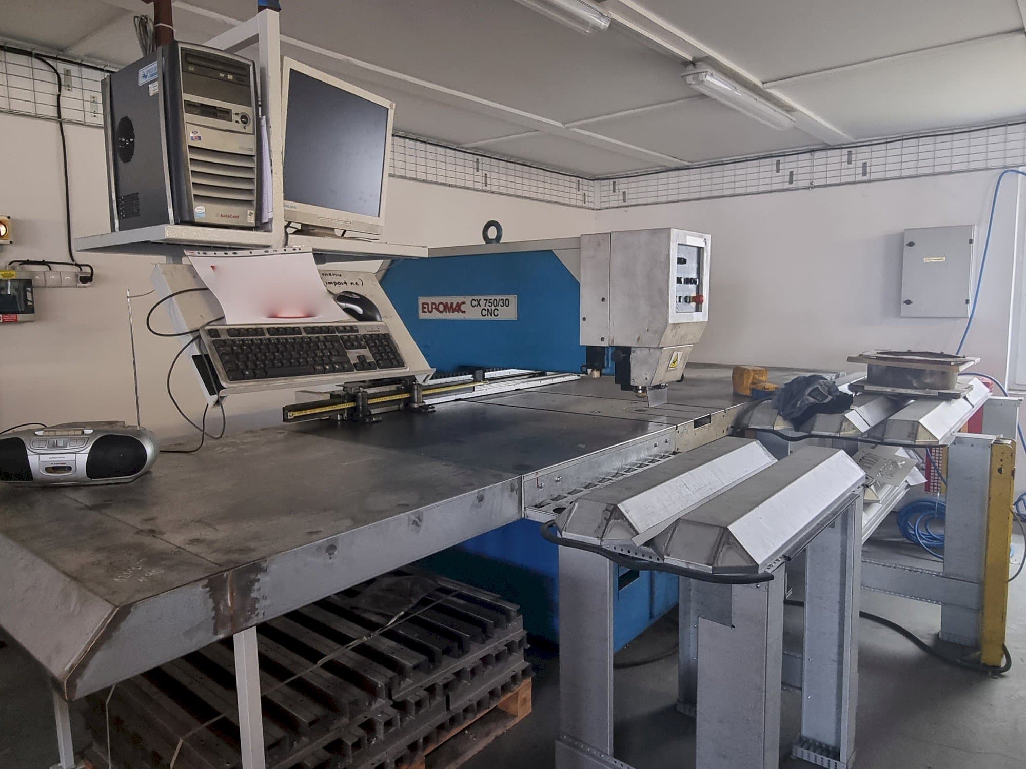 Masina Euromac CX 750/30 CNC   eestvaade