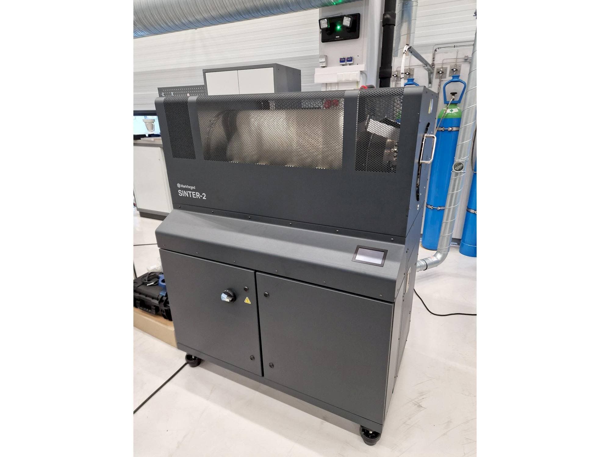 Masina MARKFORGED Metal X   eestvaade