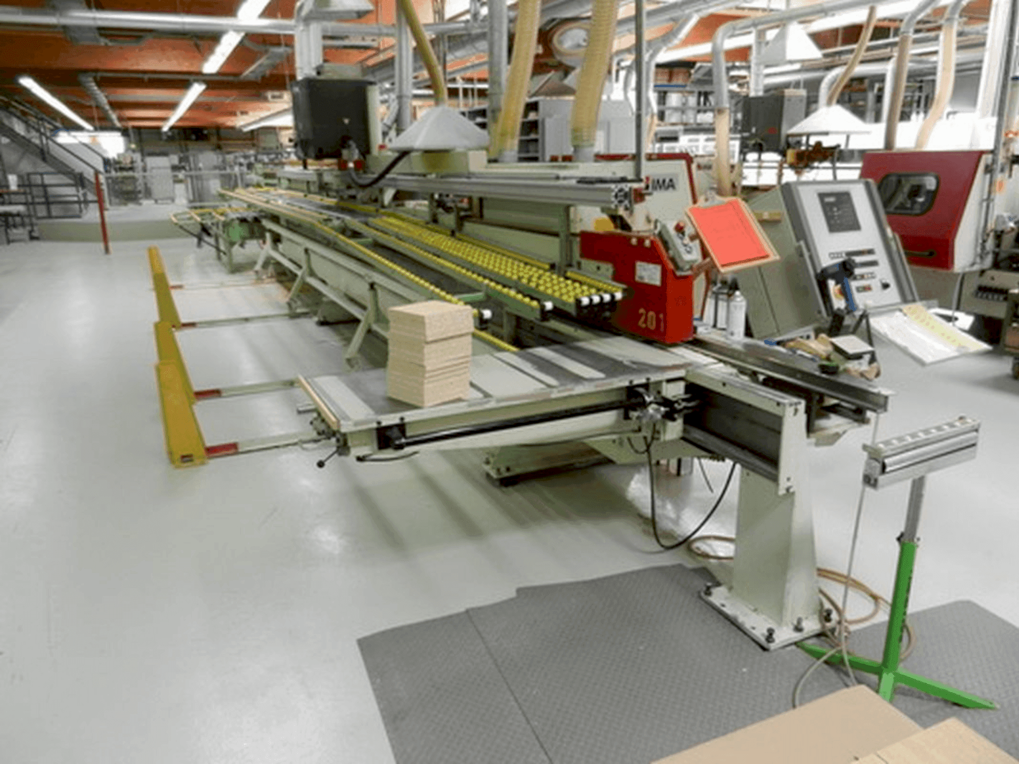 Masina LIGMATECH ZHR 15/XX/RE   eestvaade