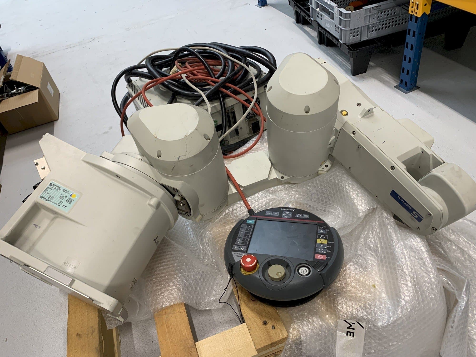 Masina Mitsubishi Melfa RV 6S   eestvaade