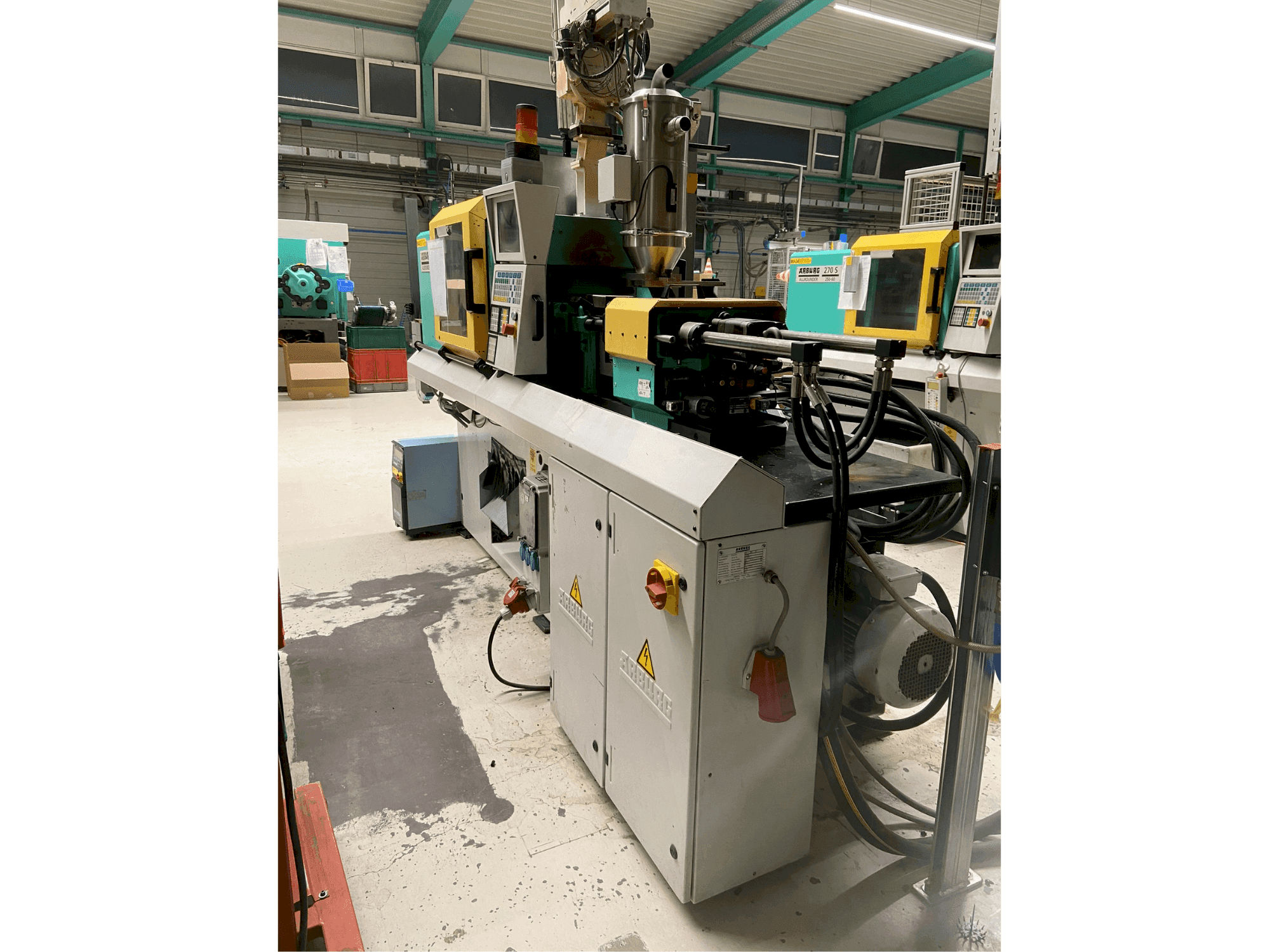 Masina Arburg 220 S 250-60   parema külje vaade