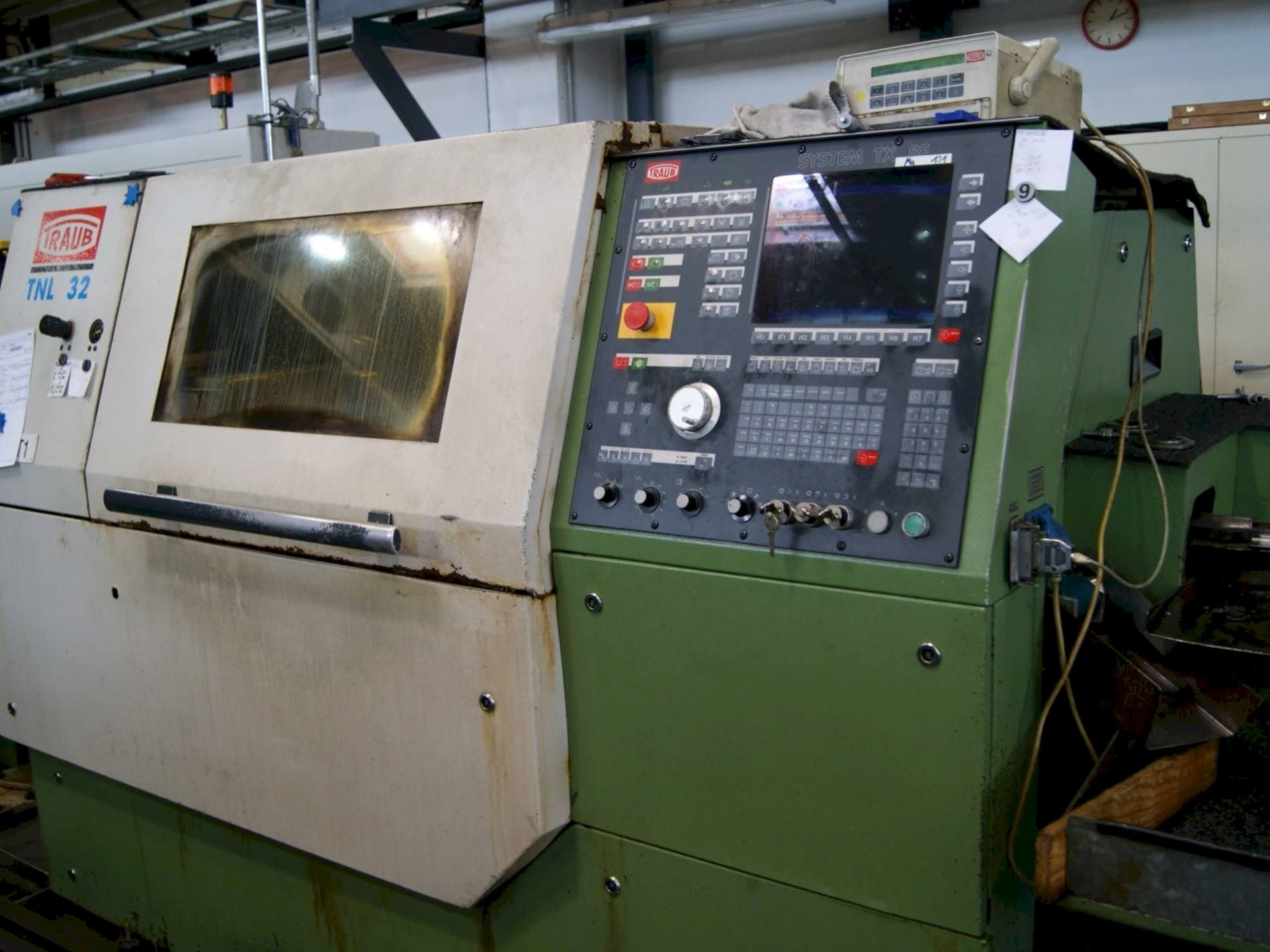 Masina TRAUB TNL 32G   eestvaade