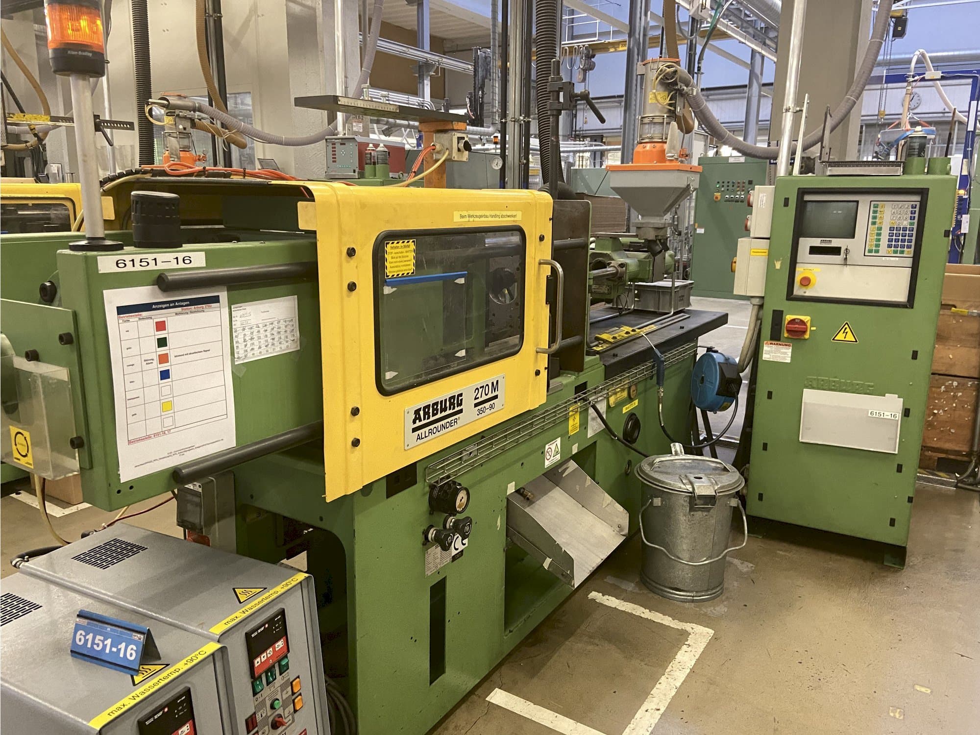 Masina Arburg ALLROUNDER 270 M 350 - 90   eestvaade