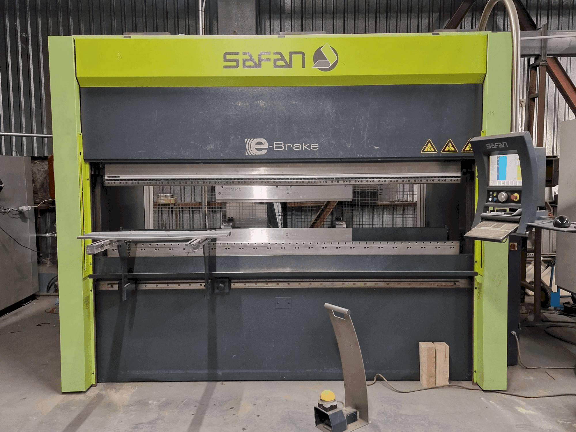 Masina Safan E-Brake 80-2550-Ts3 Cnc   eestvaade