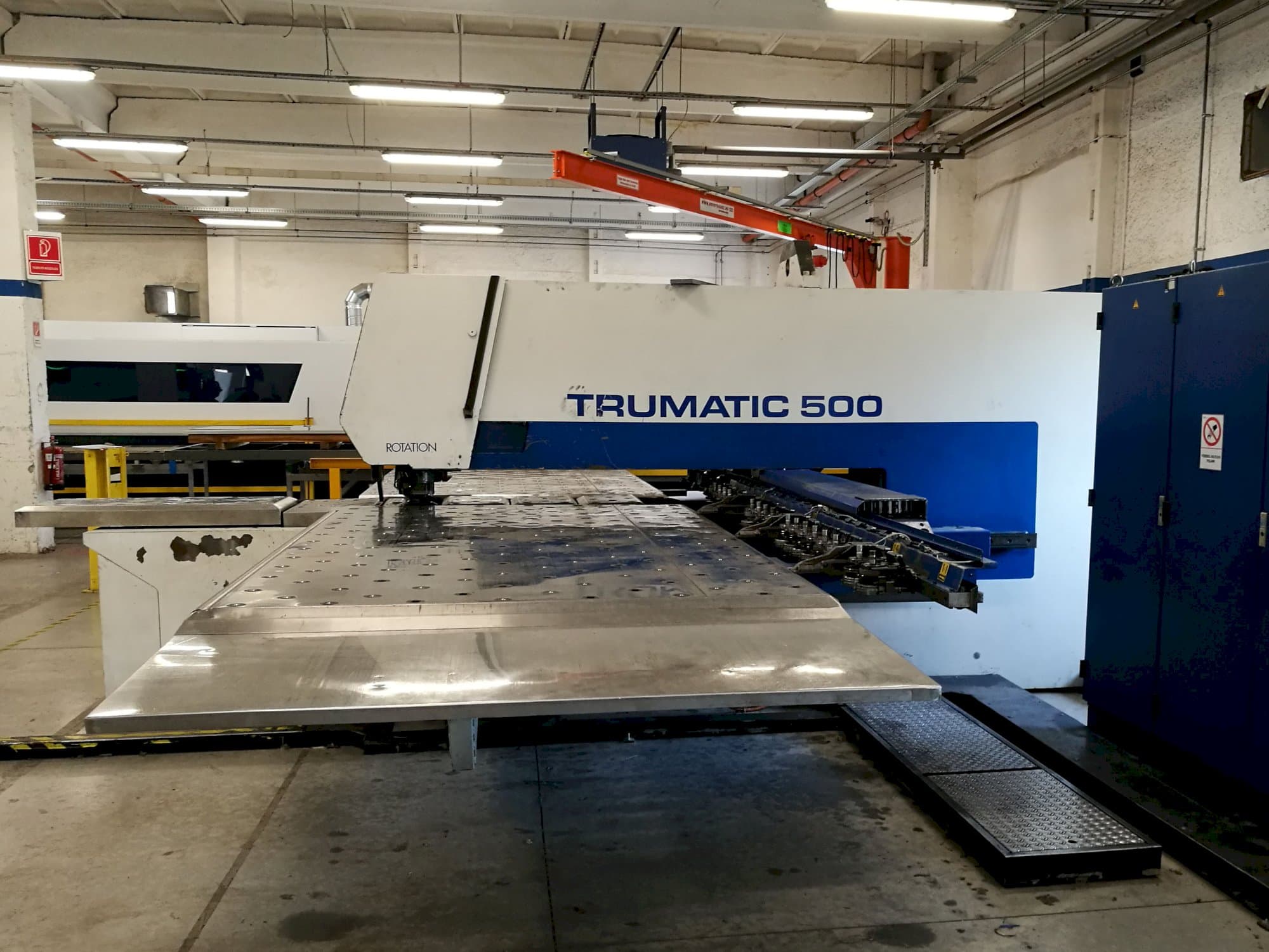 Masina Trumpf Trumatic 500 R   vasaku külje vaade