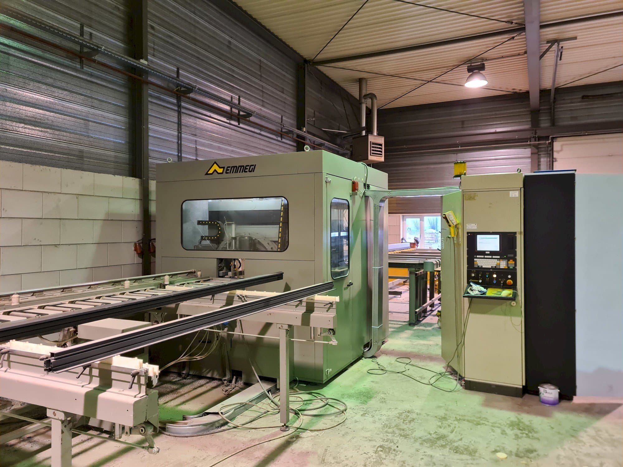 Masina Emmegi Quadra   eestvaade