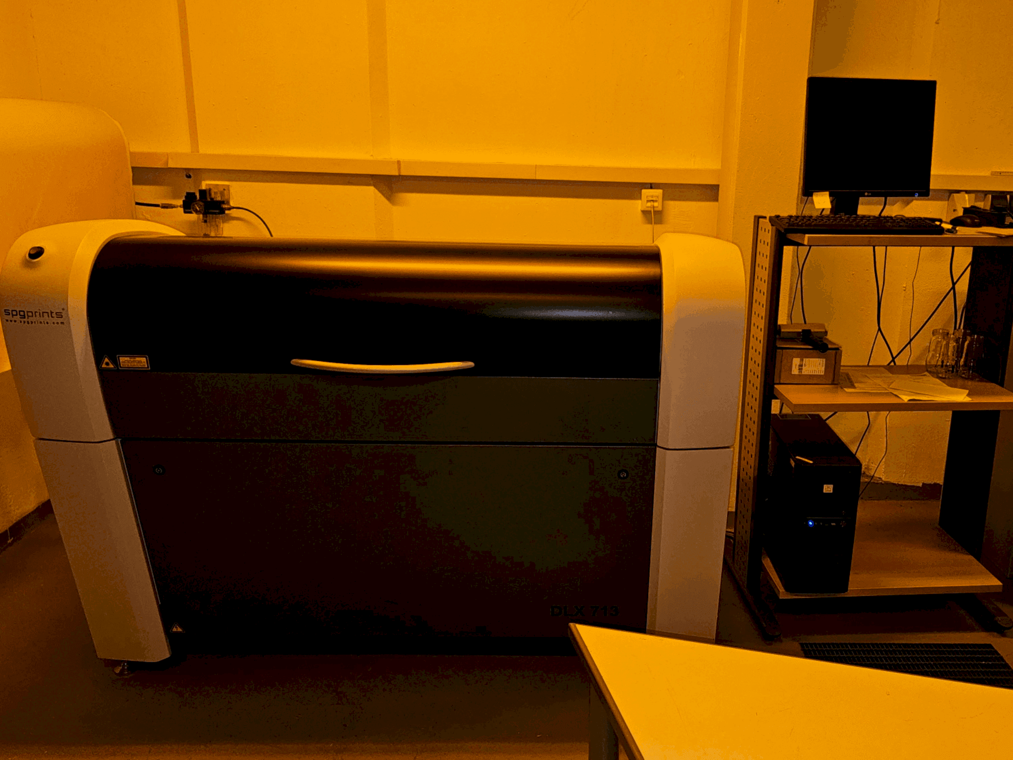 Masina SPGPrints DLX 713T   eestvaade