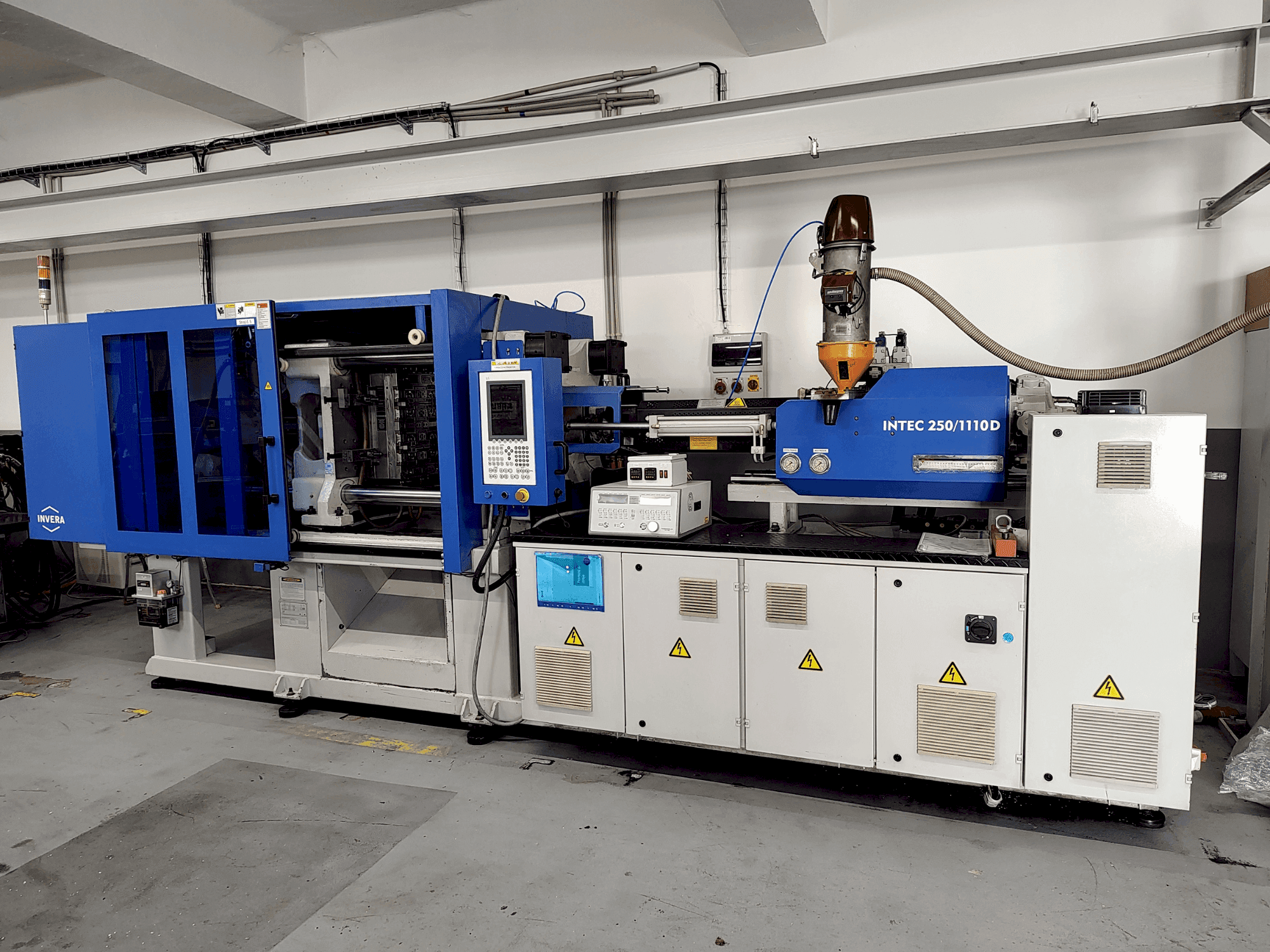 Masina INVERA Intec 250/1110   eestvaade