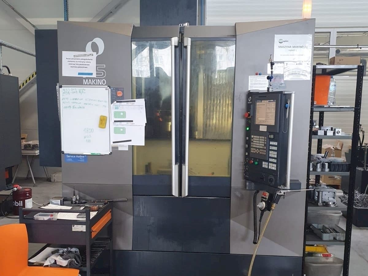 Masina Makino F5   eestvaade