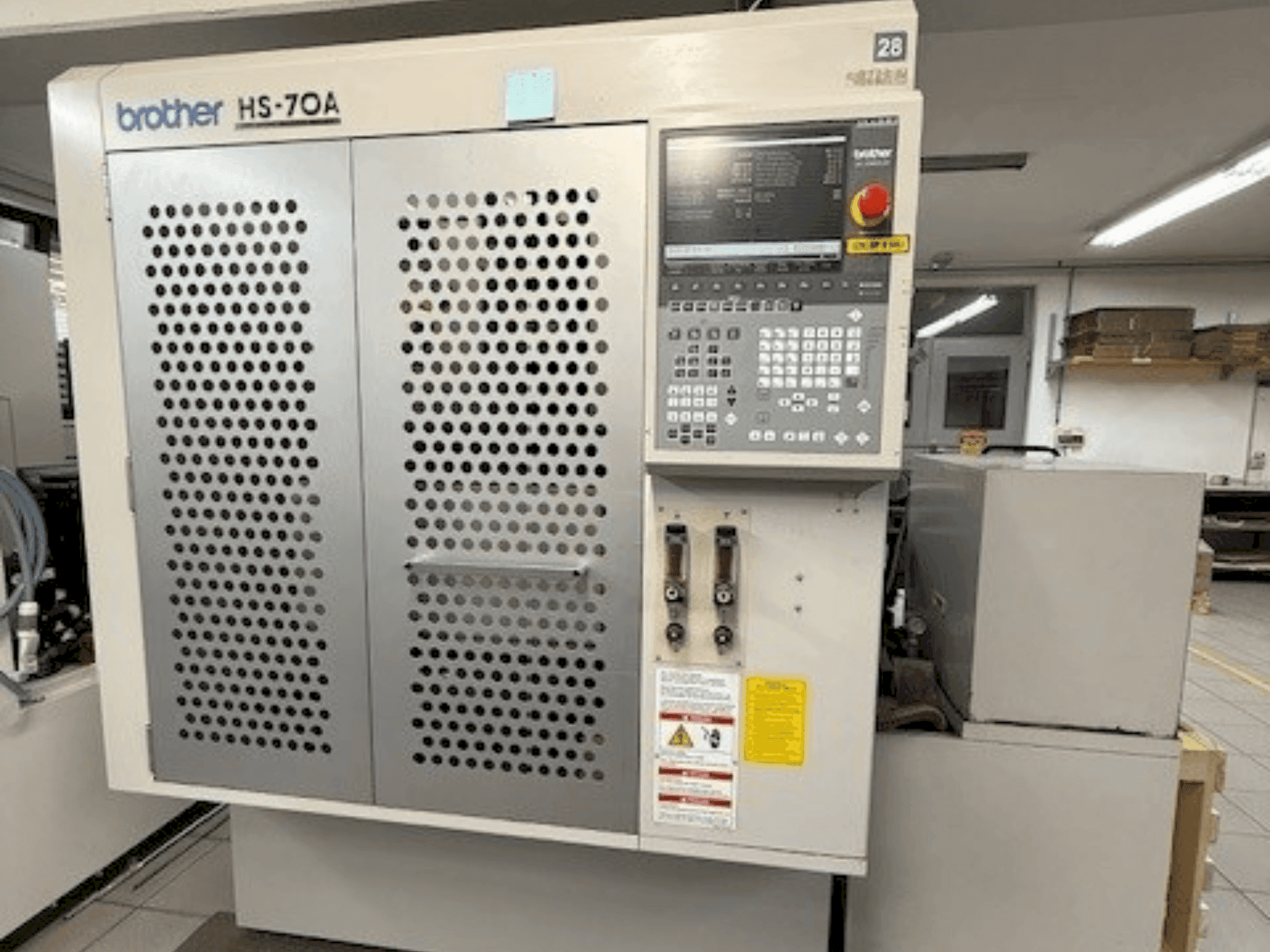 Masina Brother HS-70A   eestvaade