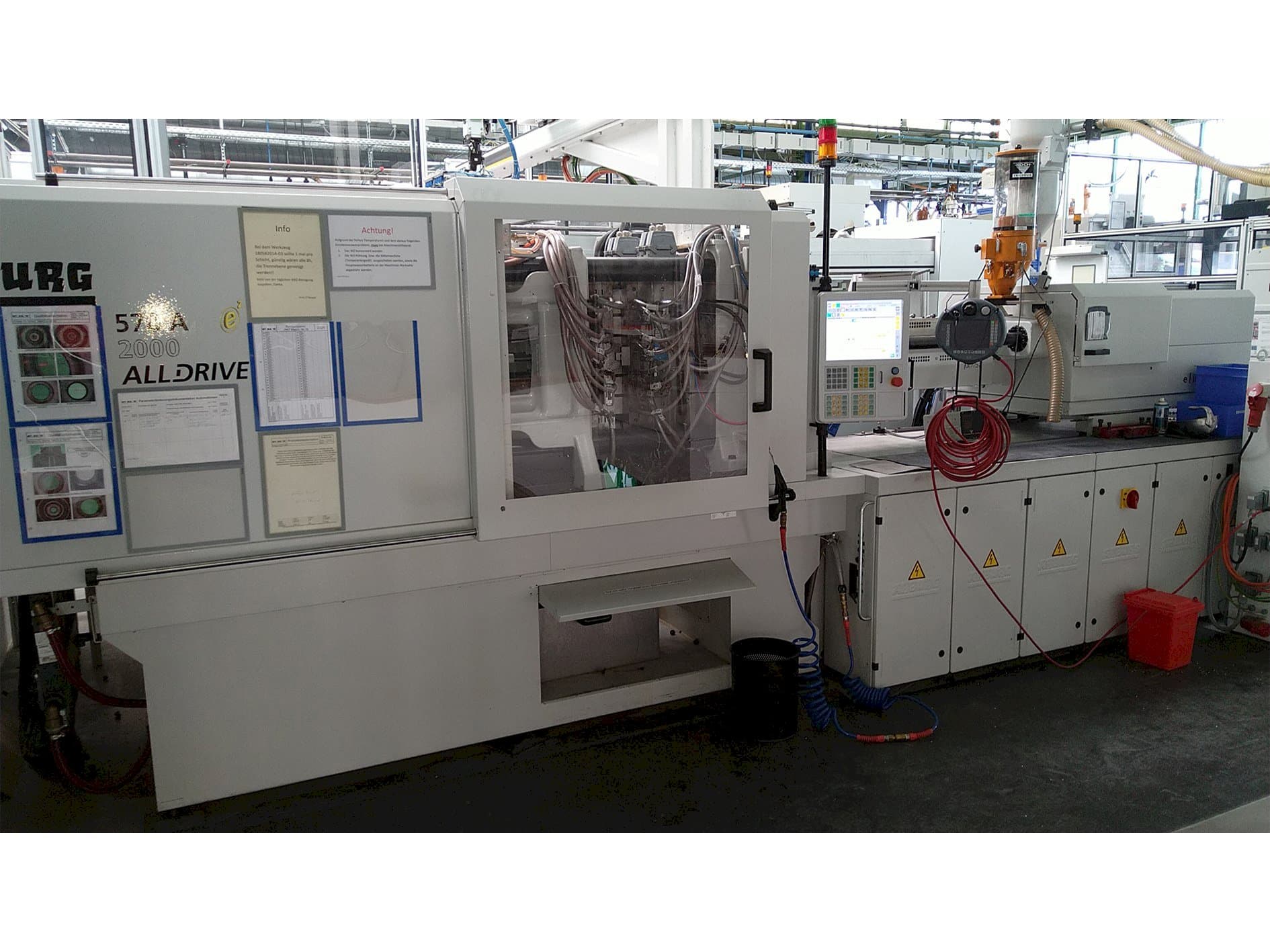 Masina Arburg Allrounder 570 A 2000-800 ALLDRIVE   eestvaade