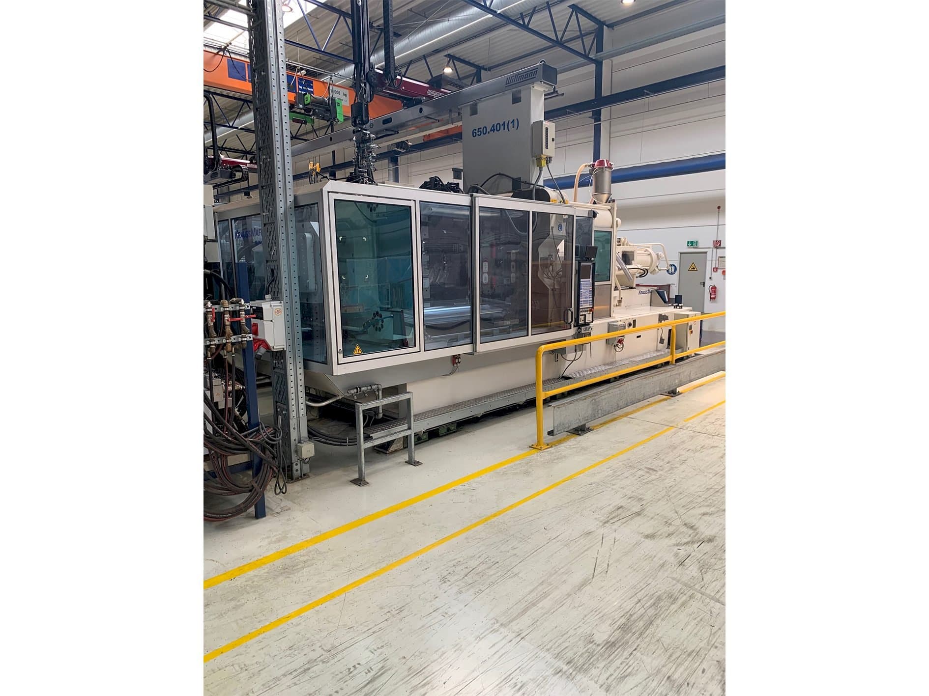 Masina Krauss Maffei 650-2700-520 CL   eestvaade