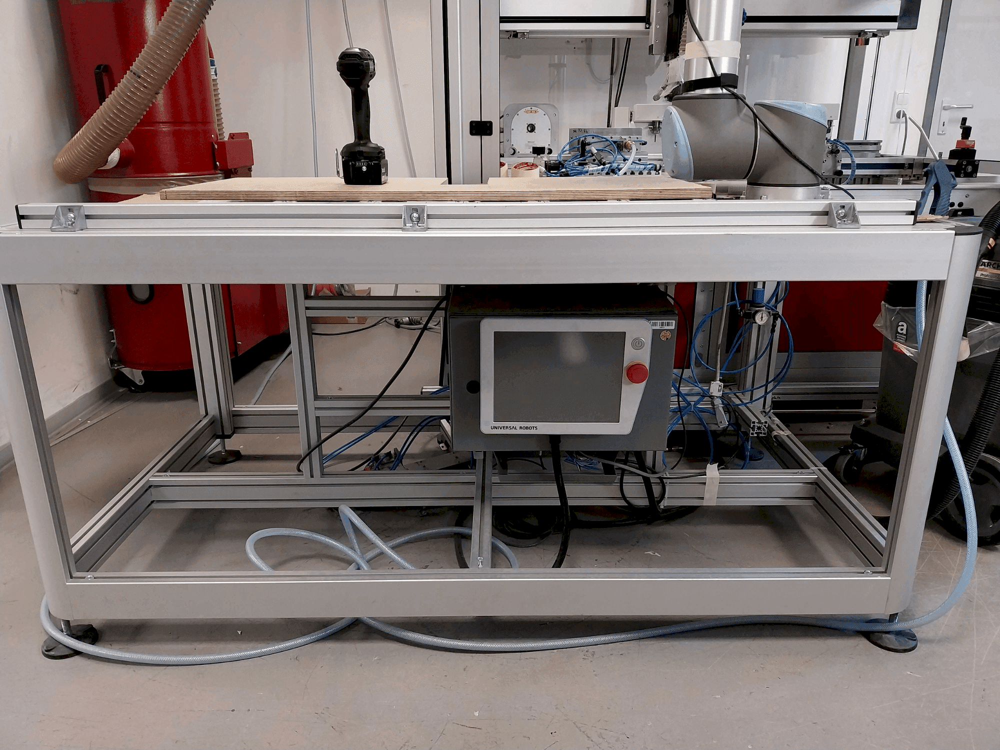 Masina Universal Robots UR10 CB   eestvaade