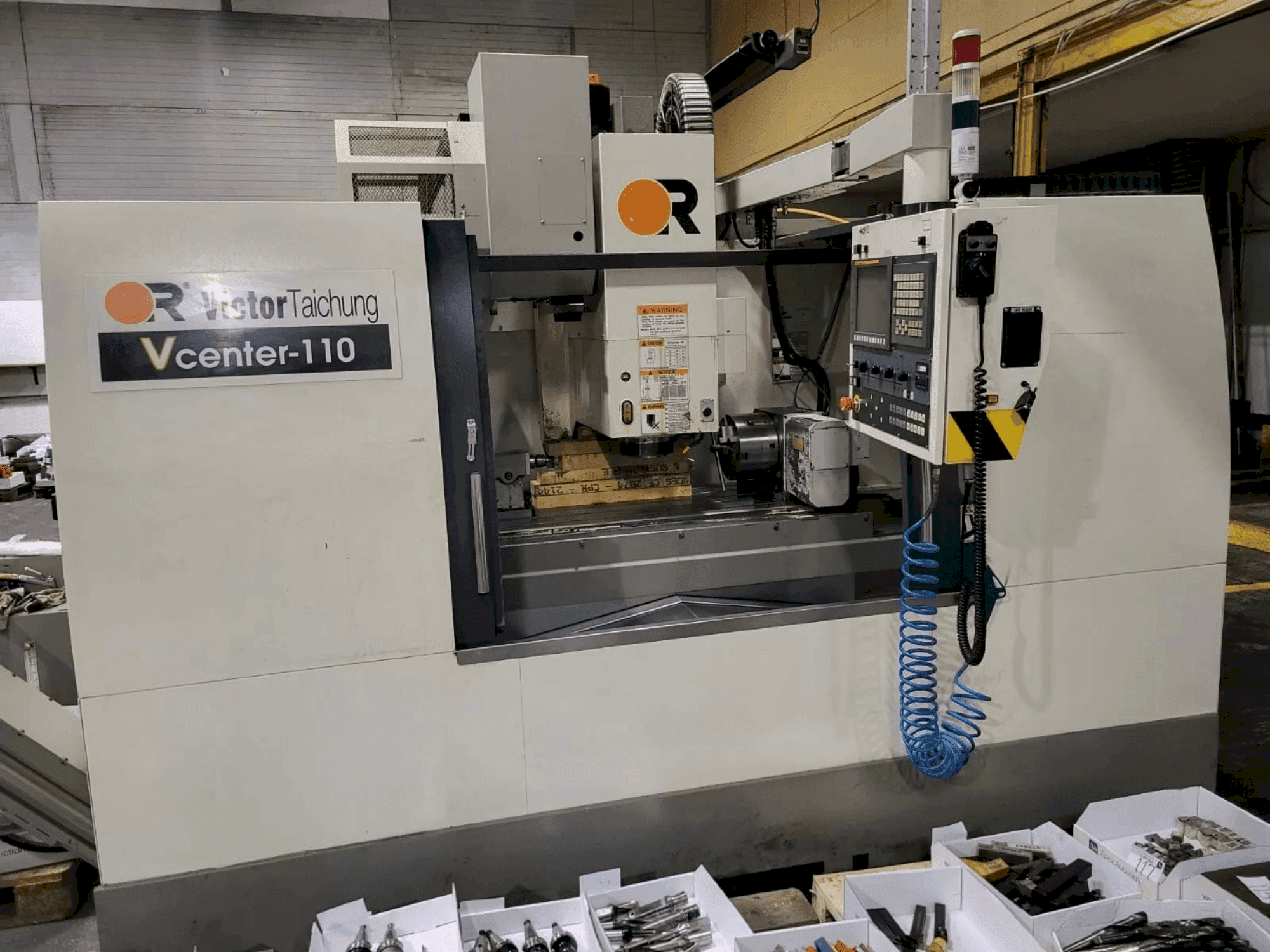 Masina Victor V center - 110 eestvaade