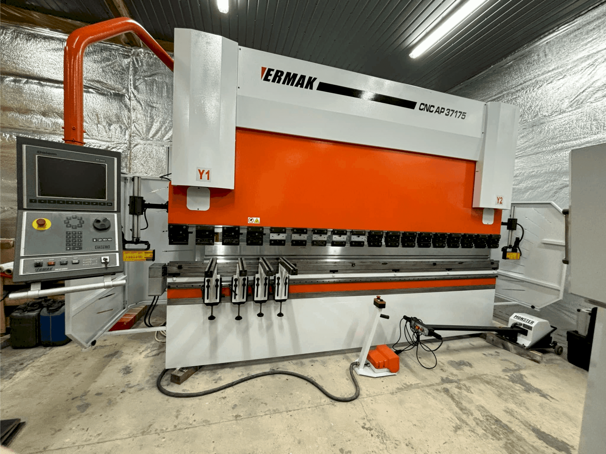 Masina ERMAKSAN CNC AP 3760X175   eestvaade