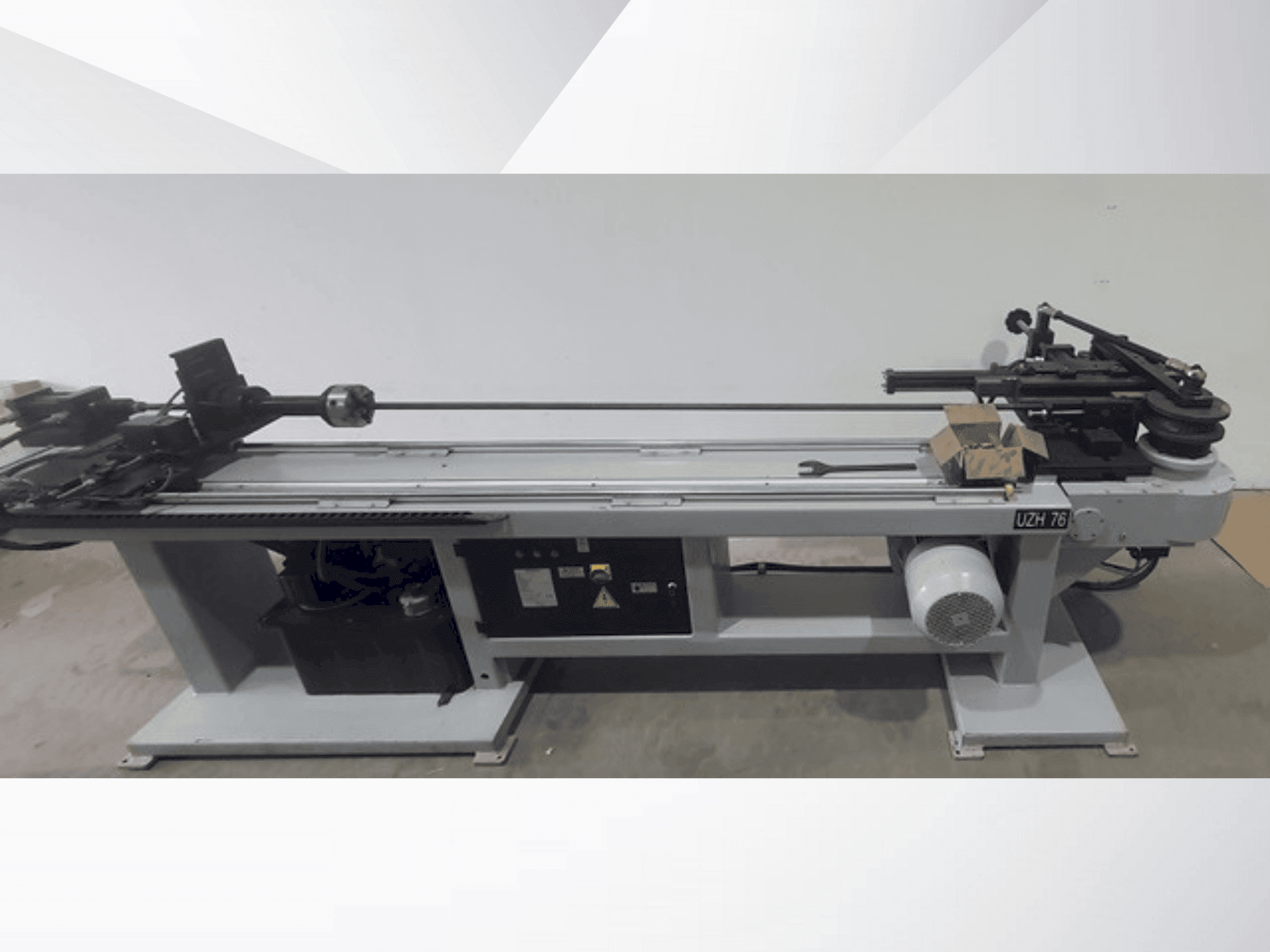 Masina UZMA MAKINA UZH76 eestvaade