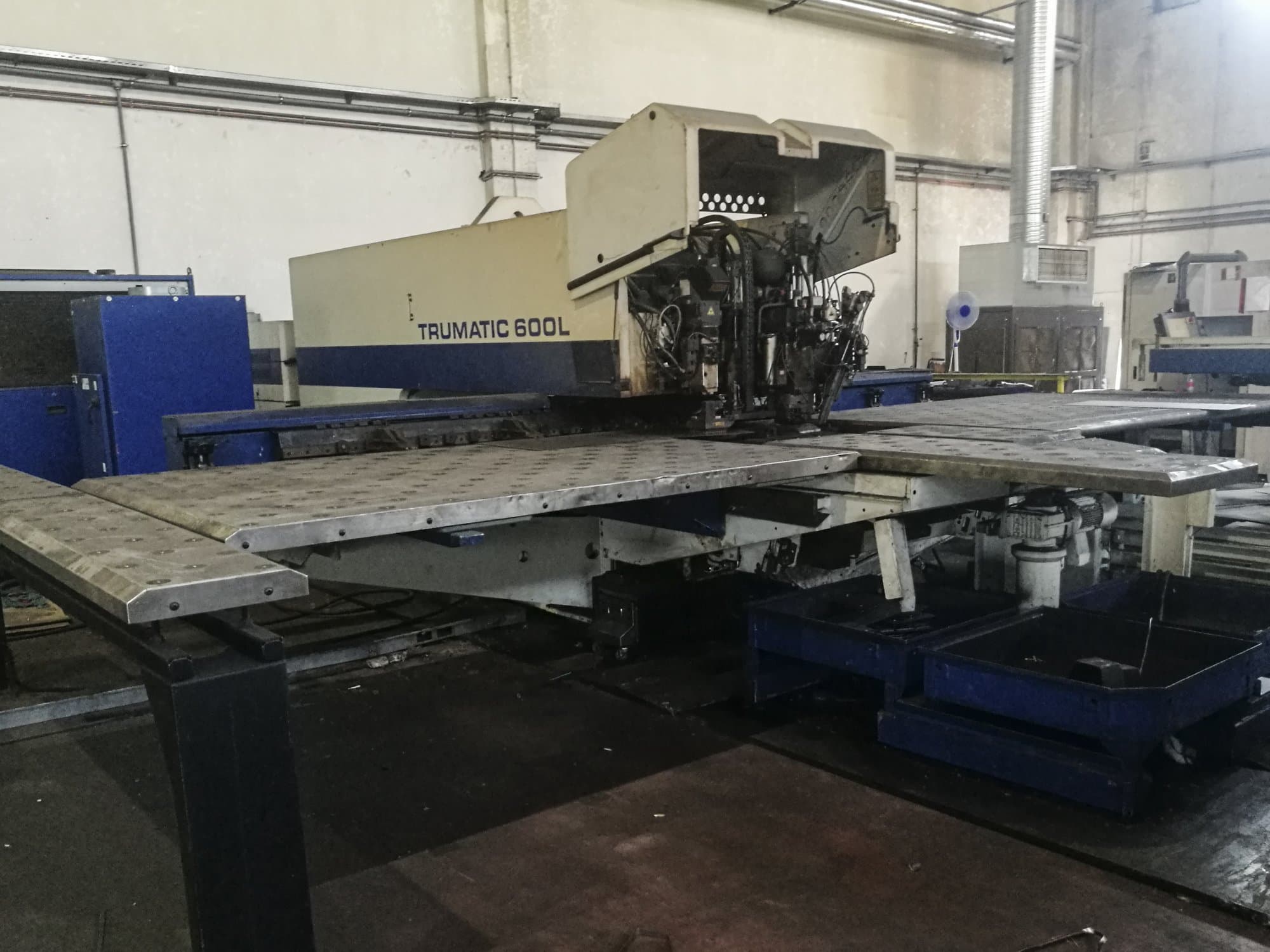 Masinavaade Trumpf Trumatic 600L   vasakult