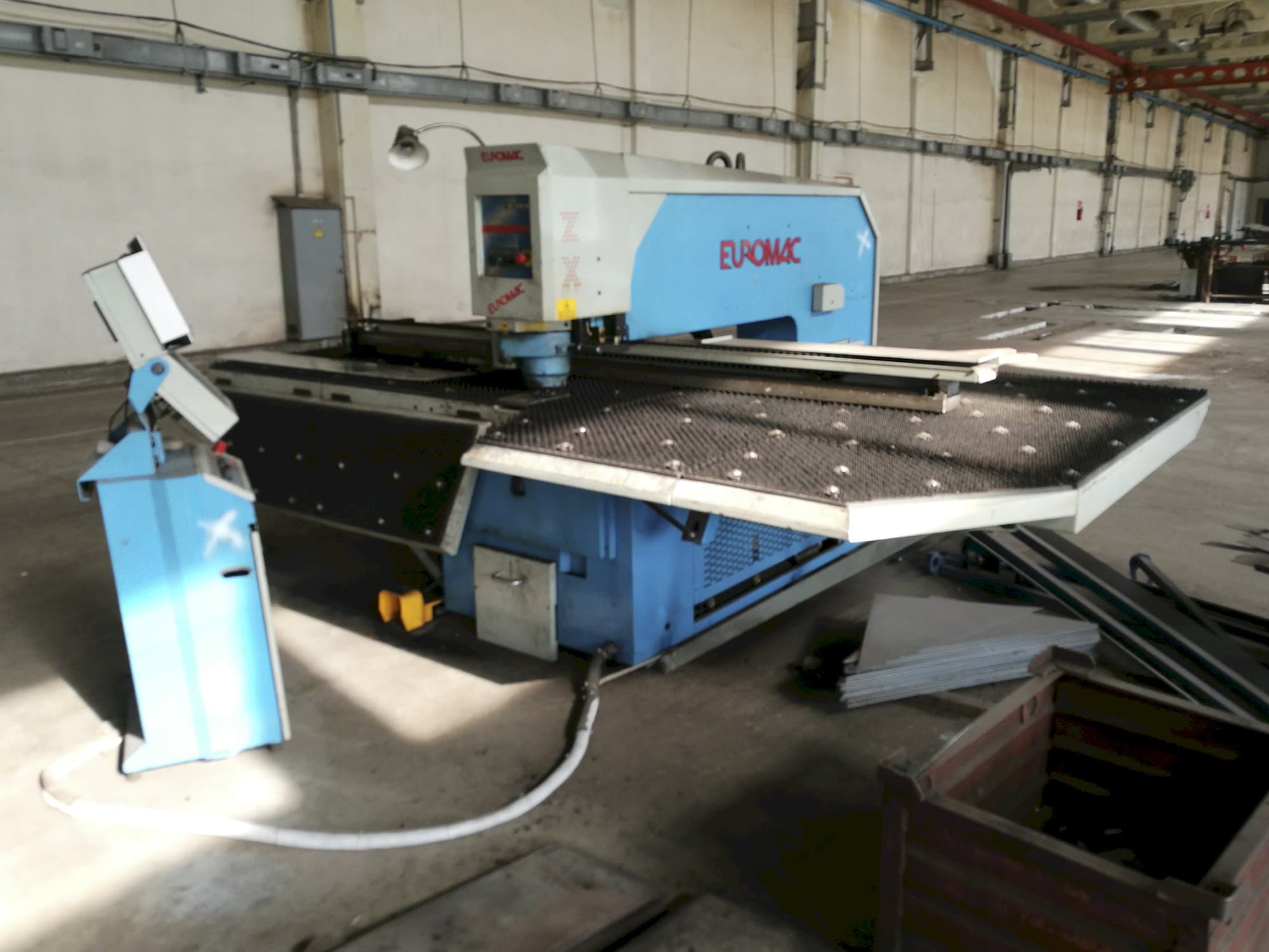 Masinavaade Euromac ZX 1250/30   paremalt