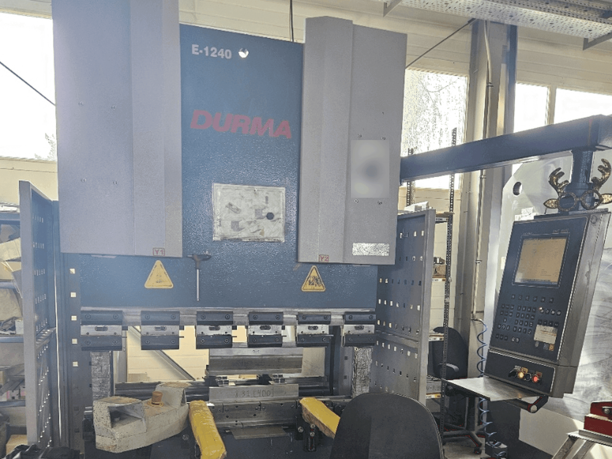 Masina Durma E 1240   eestvaade