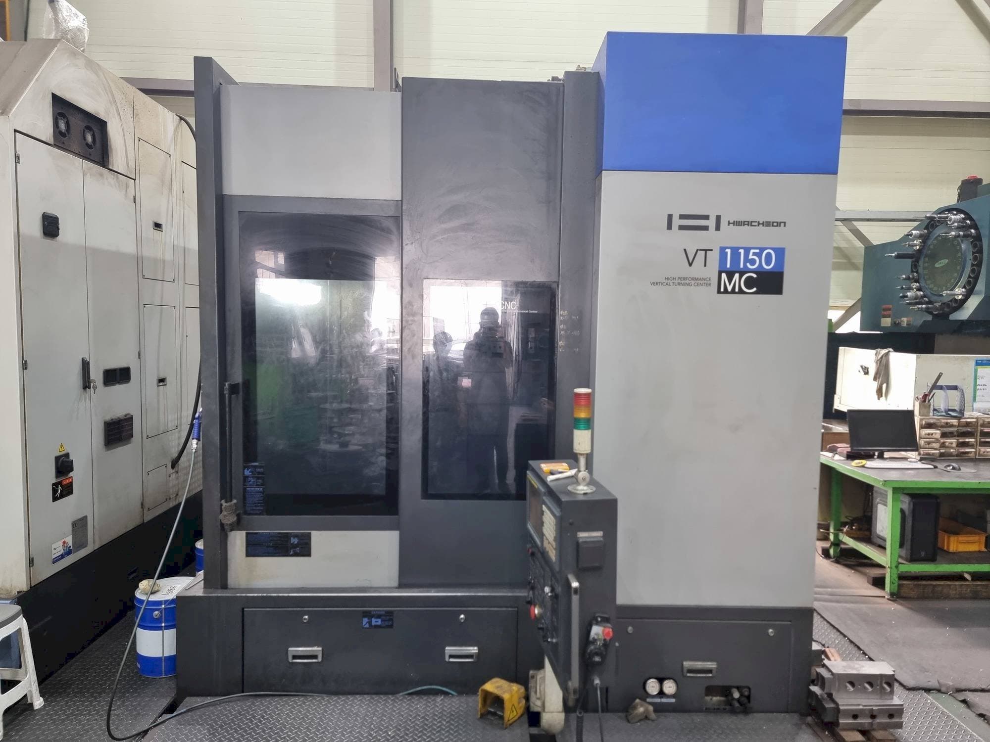 Masina HWACHEON VT1150MC   eestvaade