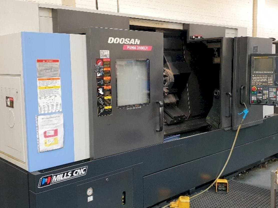 Masina Doosan Puma 3100LY   eestvaade