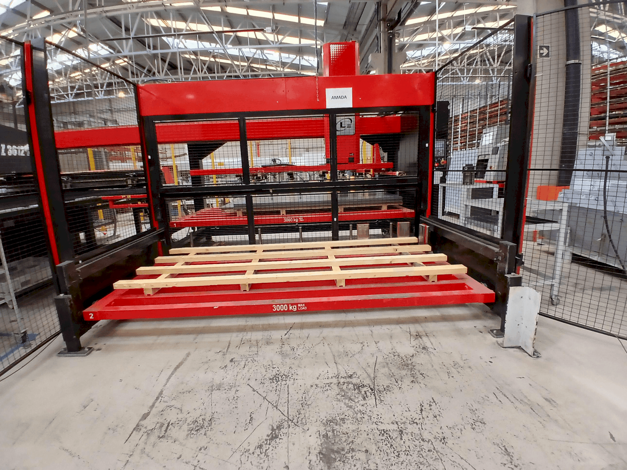 Masina AMADA EMZ3612M2   eestvaade