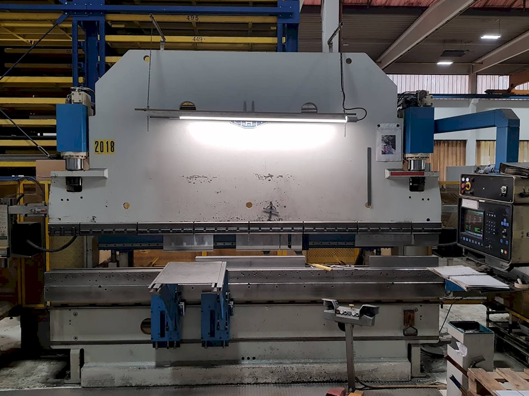 Masina EHT EHPS 11-35   eestvaade